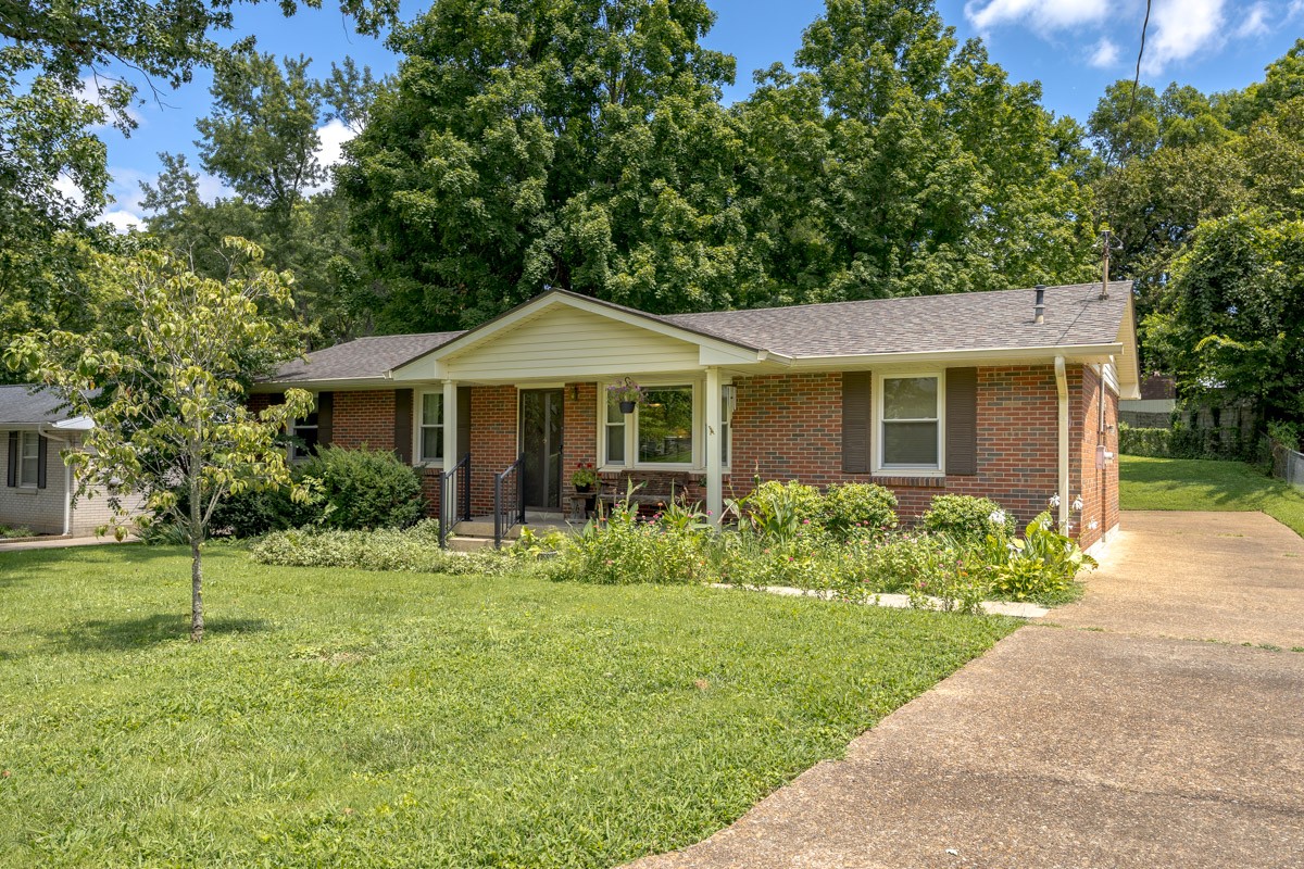5026 Ashley Dr