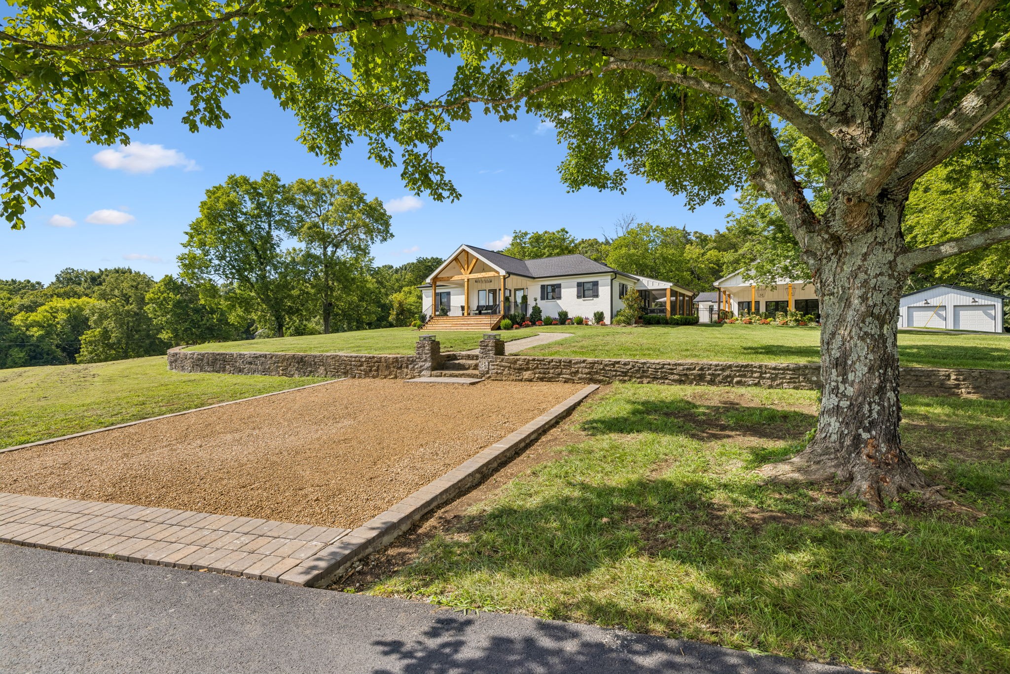 5672 Carters Creek Pike Property Photo 4