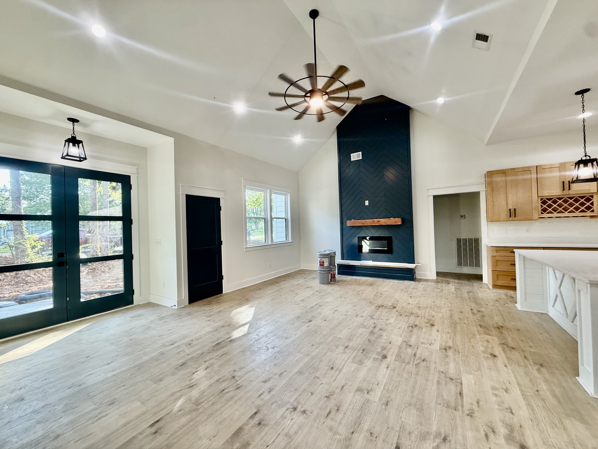 198 Cave Circle Property Photo 2