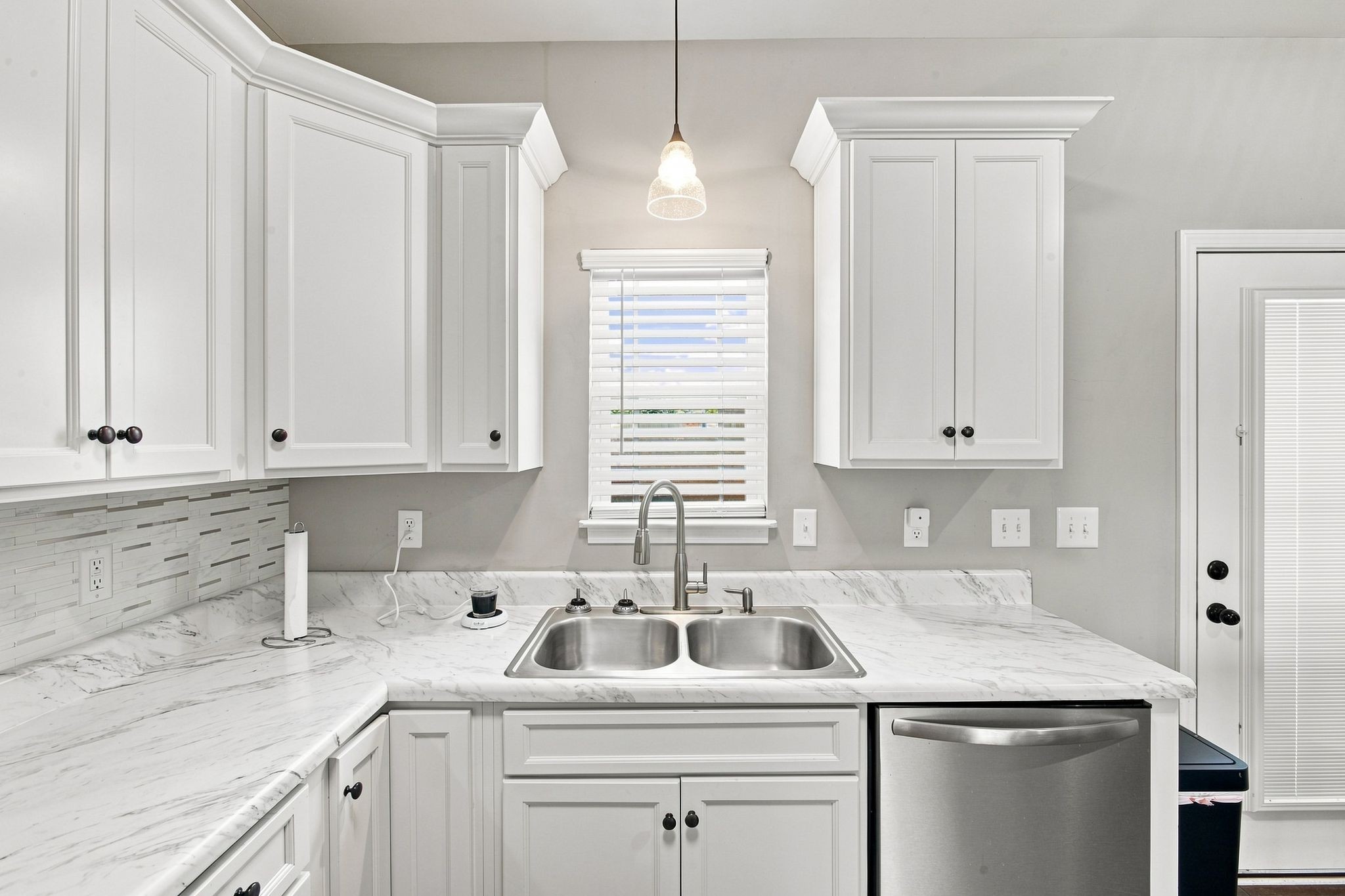 1204 Redden Ln Property Photo 11
