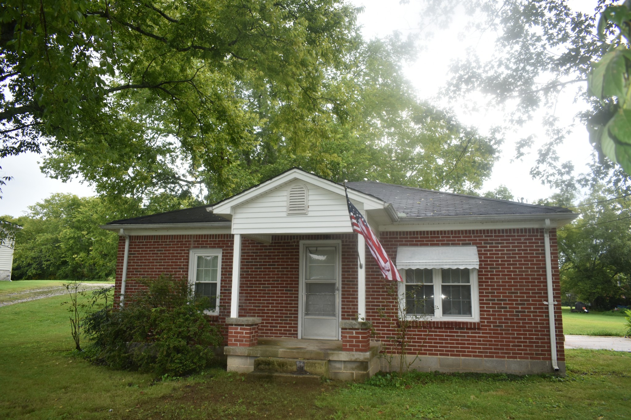4 Price Ln Property Photo 1