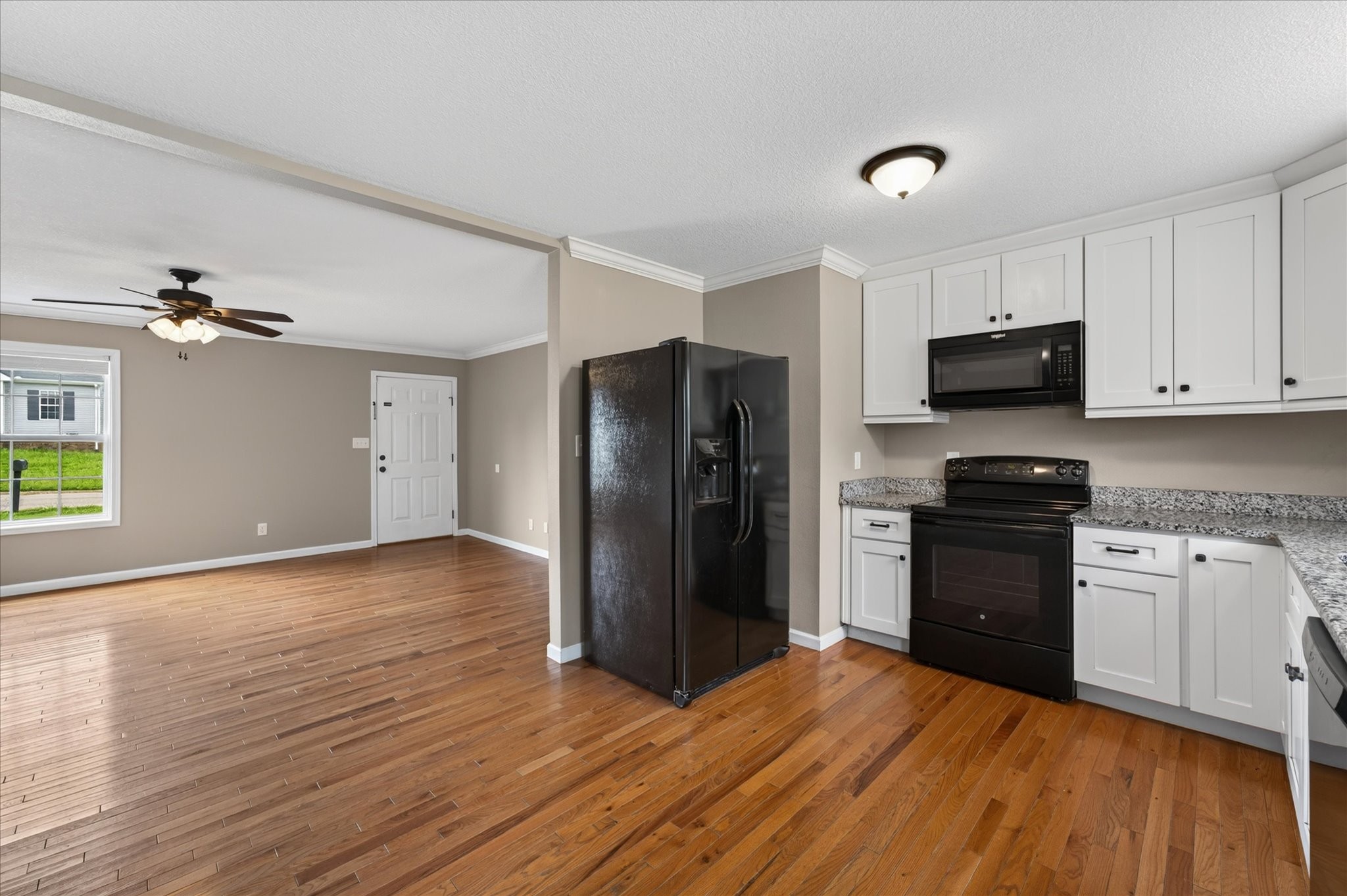 204 Ruf Dr Property Photo 13