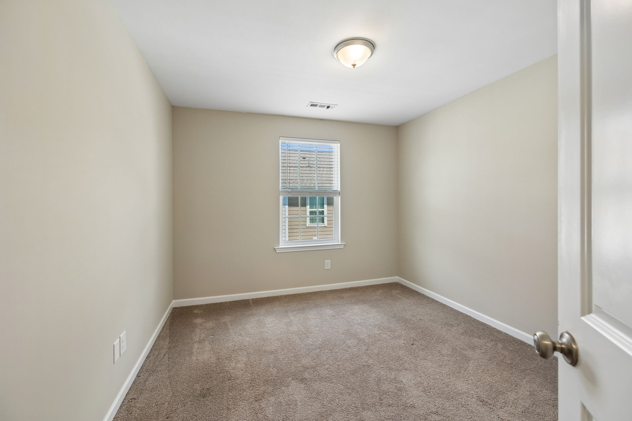 112 Bergen Dr Property Photo 22