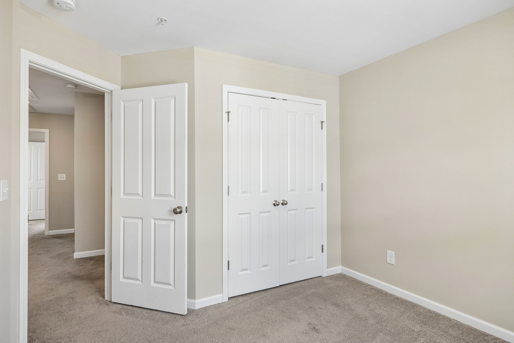 112 Bergen Dr Property Photo 25