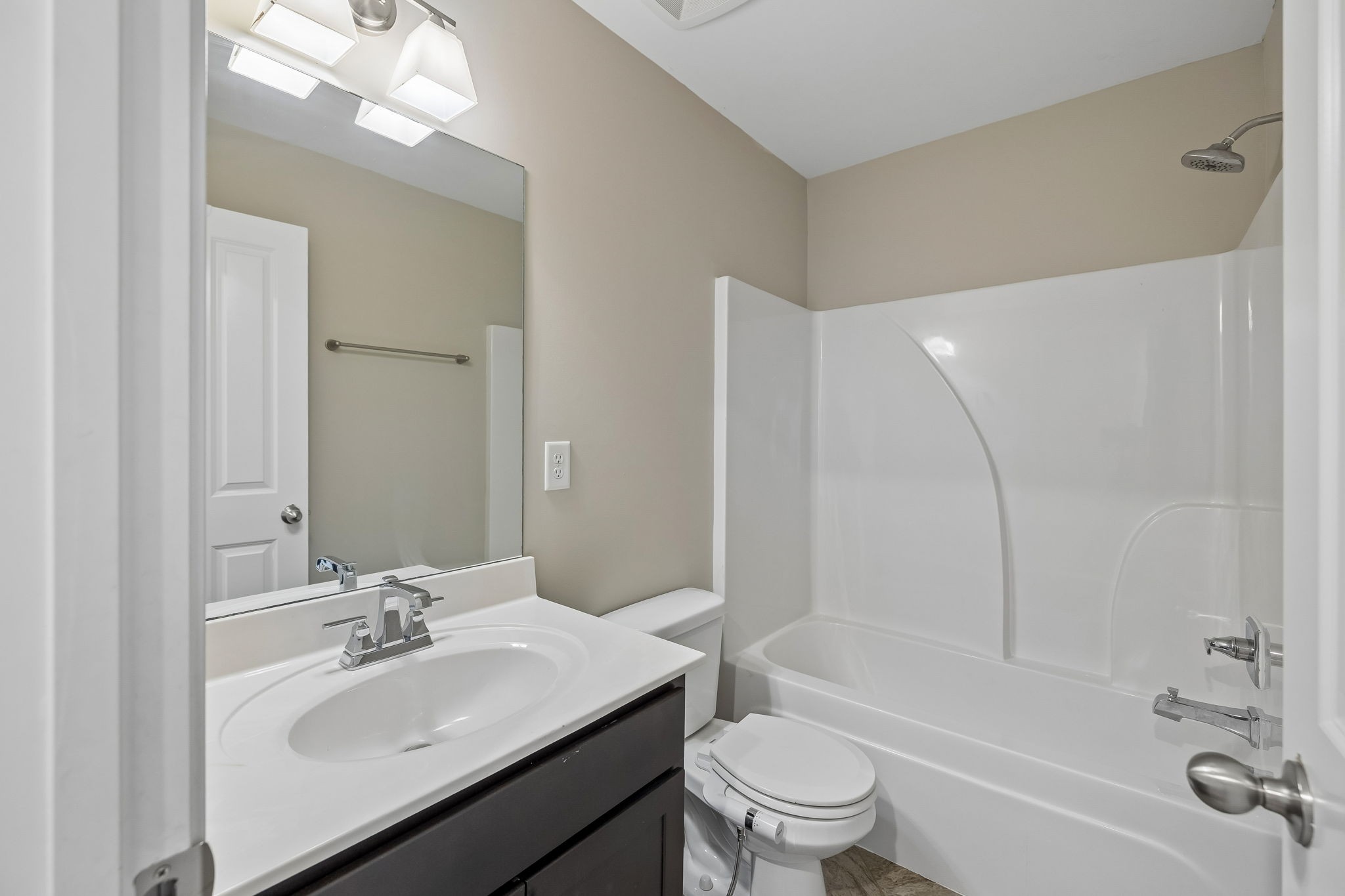 112 Bergen Dr Property Photo 26