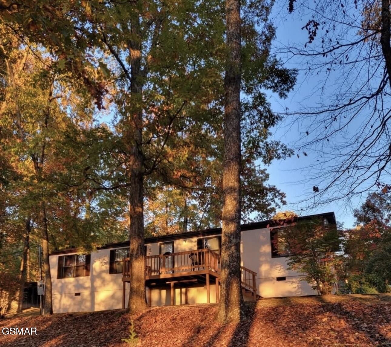 385 Laurel Road Property Photo 1