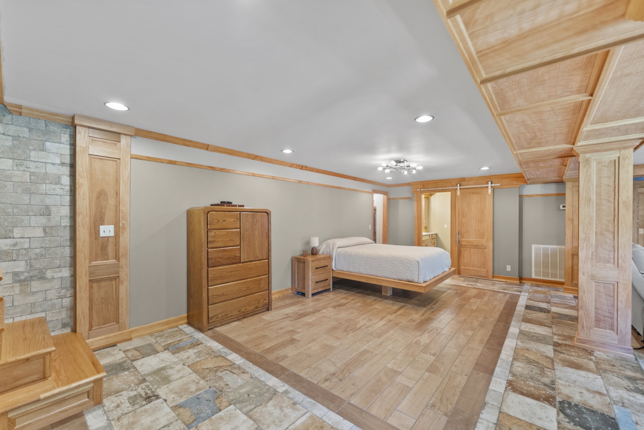 489 Page Dr Property Photo 38