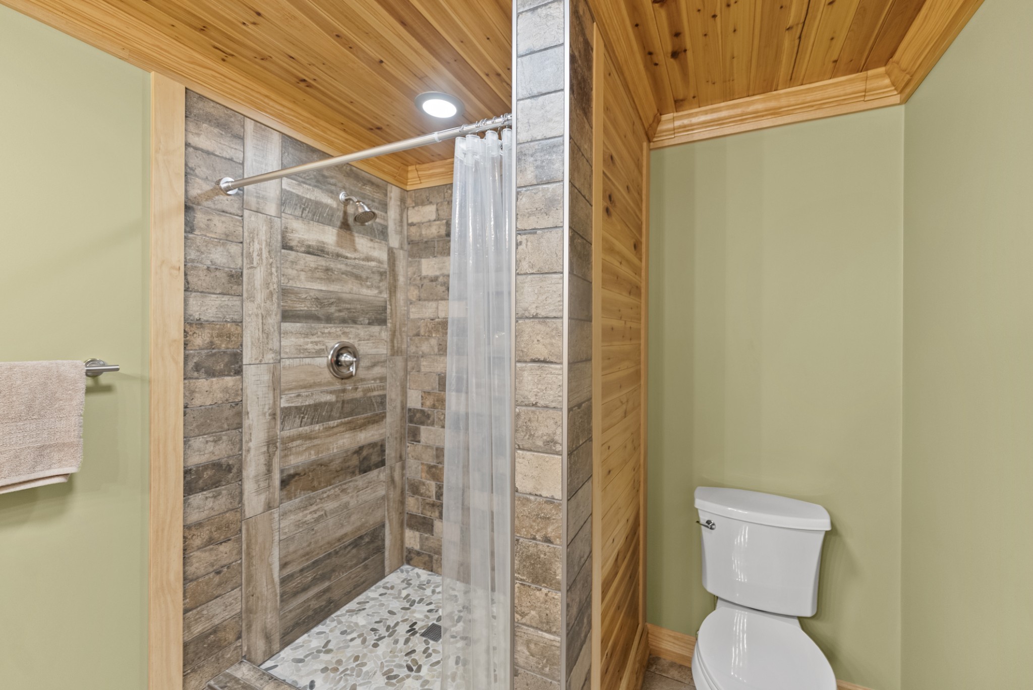 489 Page Dr Property Photo 41