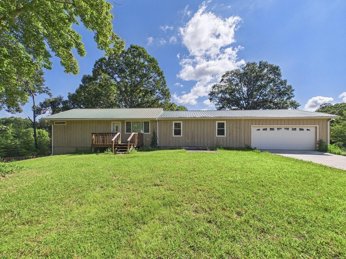 206 Hot Water Road Property Photo 1