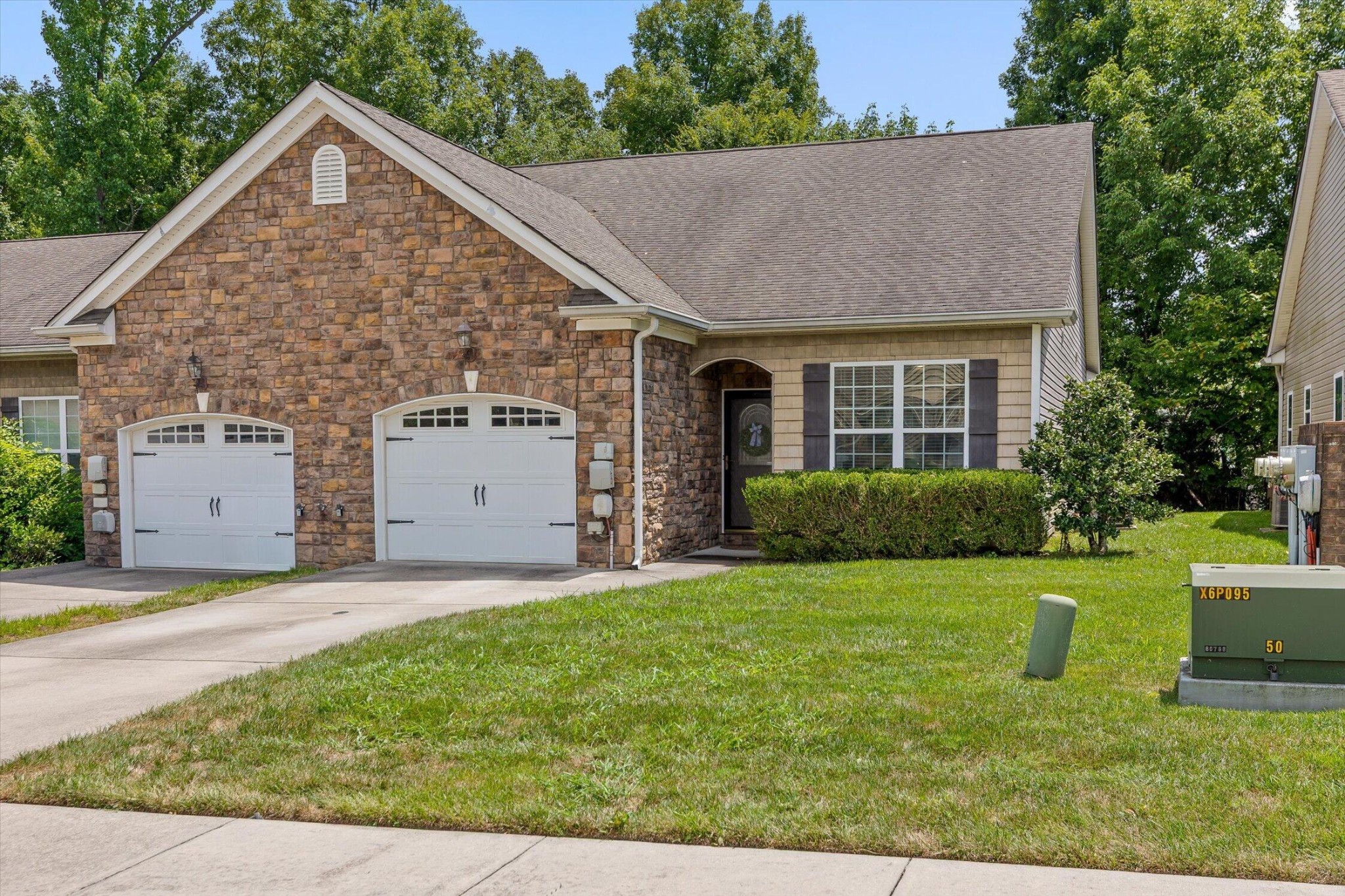 7648 Magnolia Leaf Lane Property Photo 1