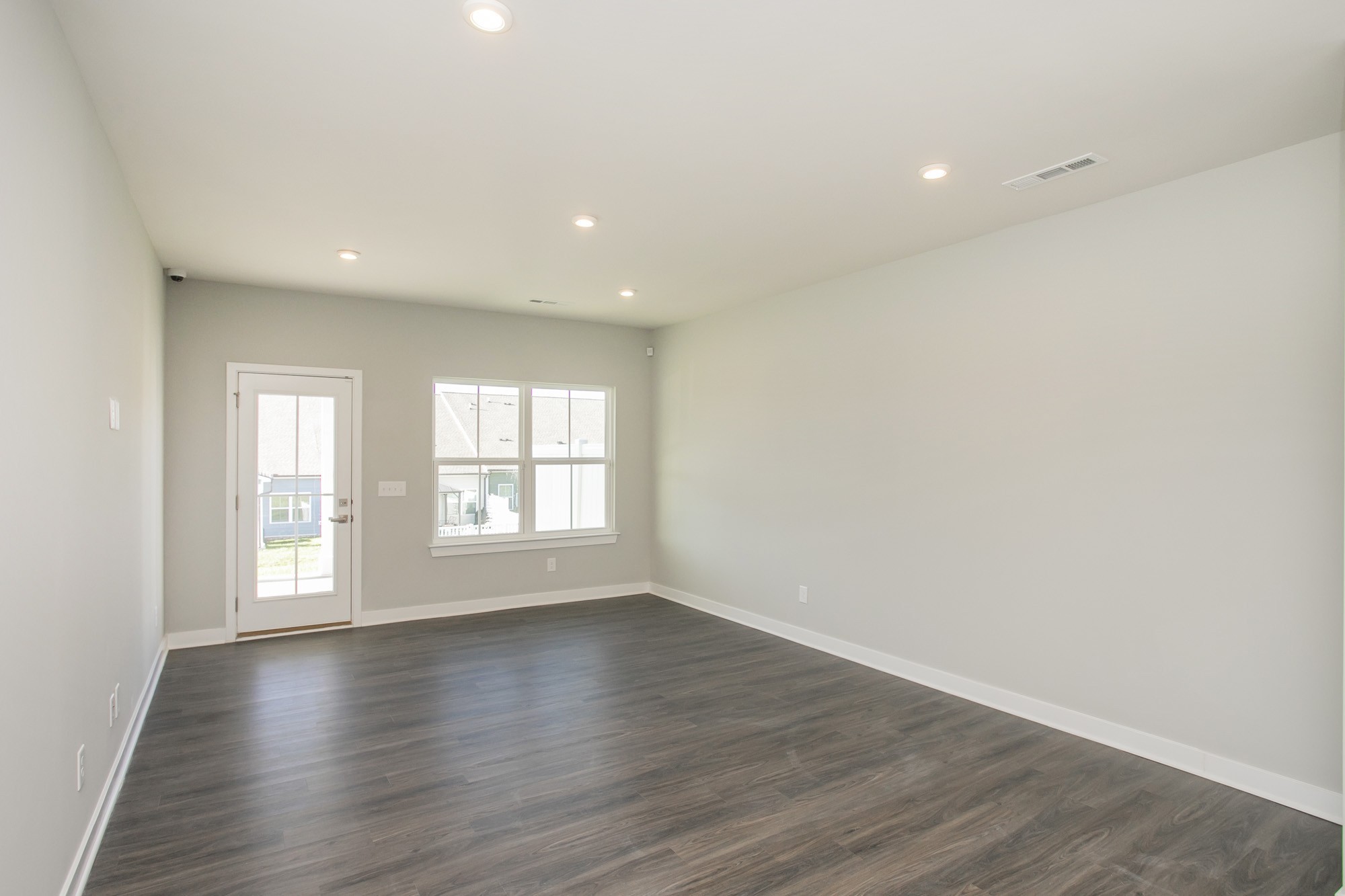 103 Great Falls Ct Property Photo 9