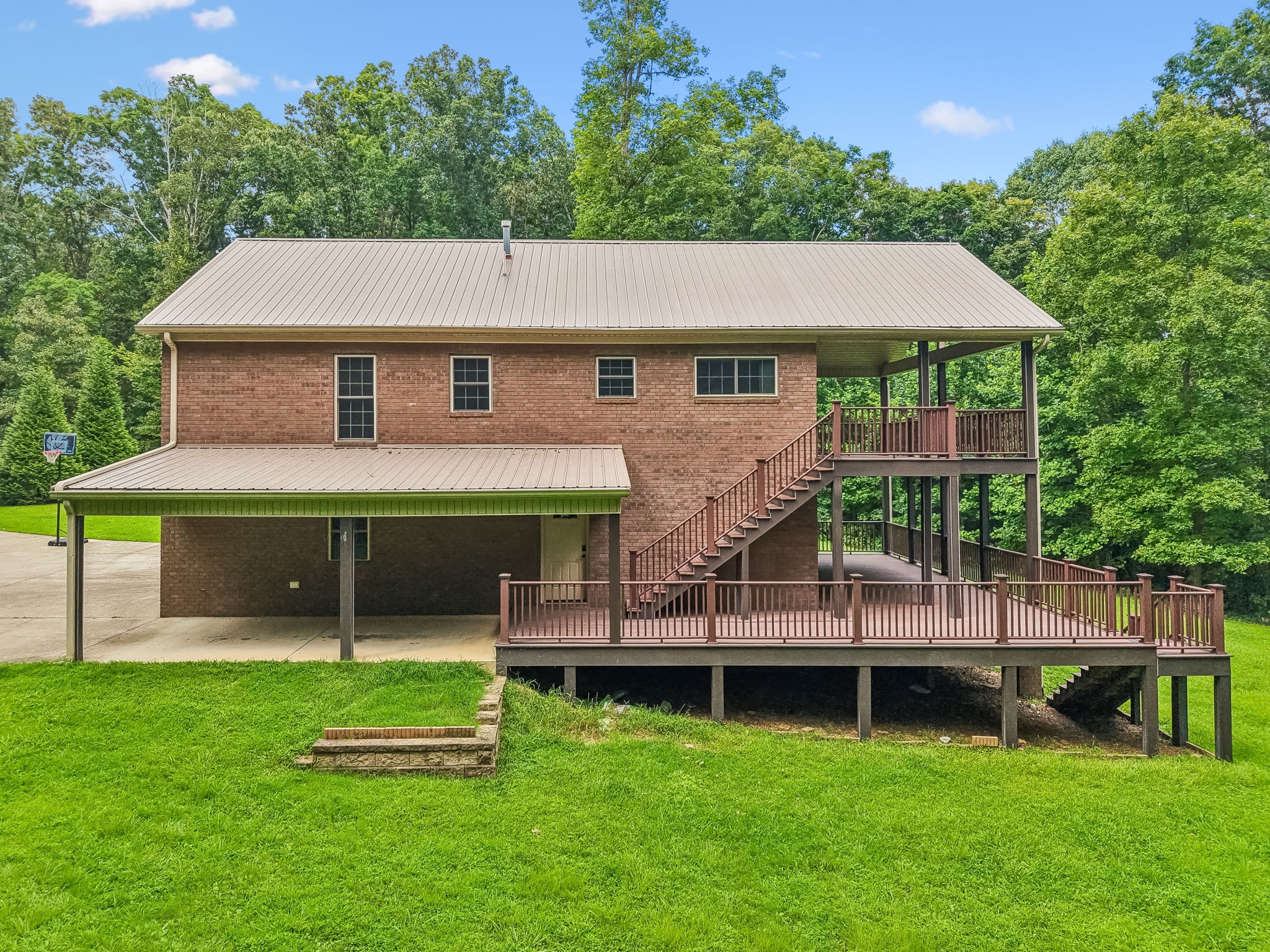627 Oak Shadow Dr