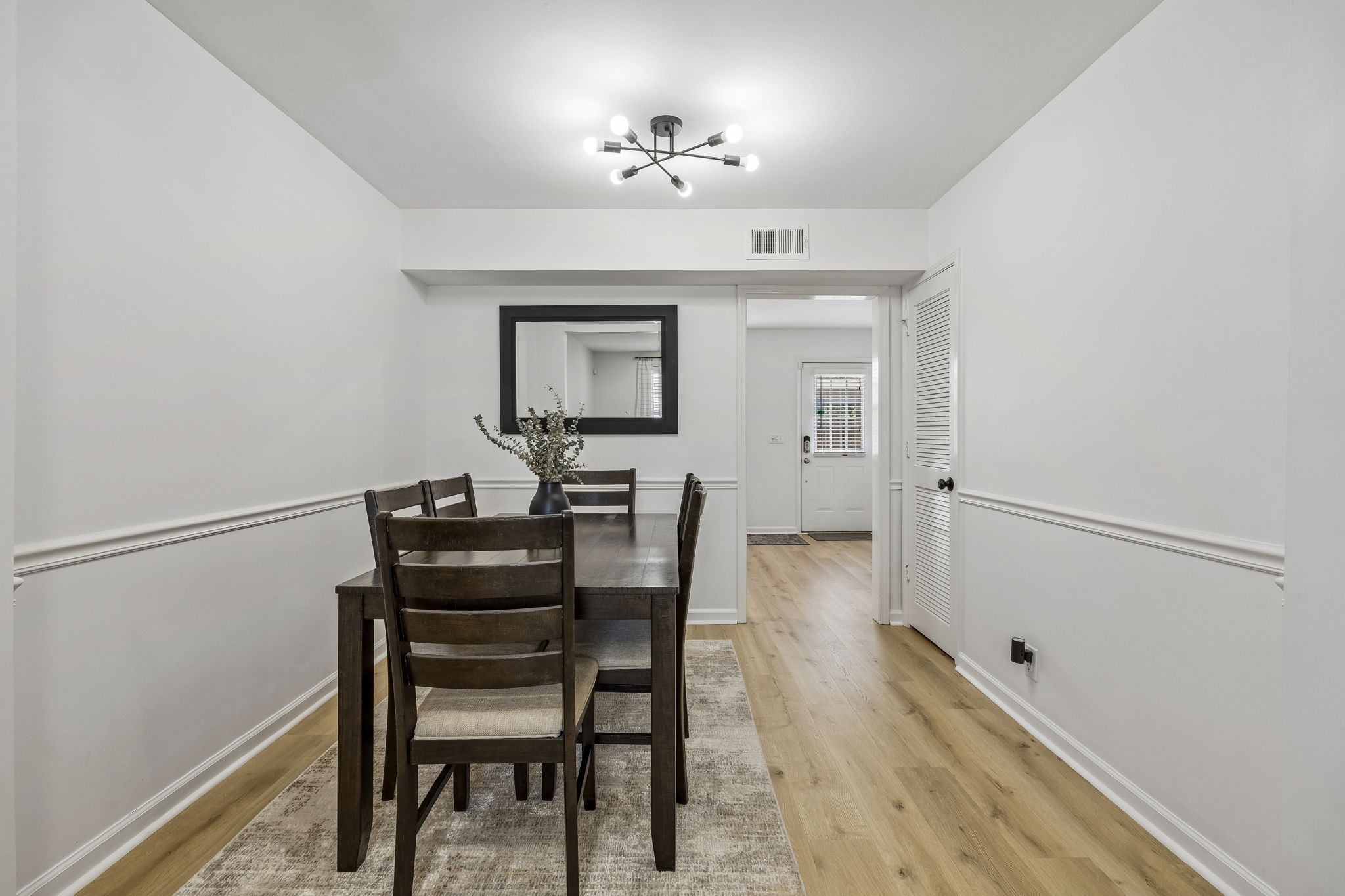 968 Todd Preis Dr Property Photo 13