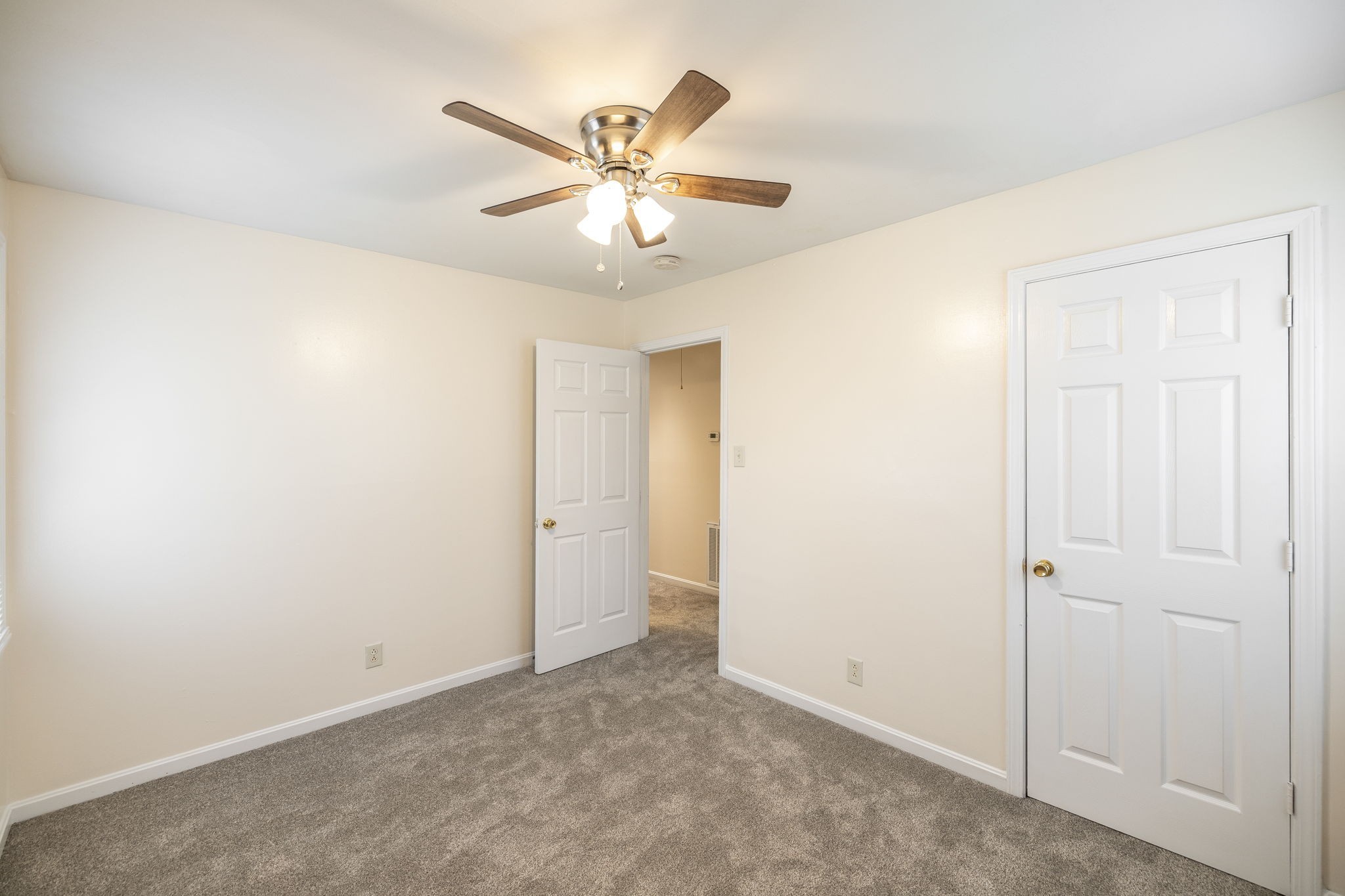 124 Bonita Ave Property Photo 51