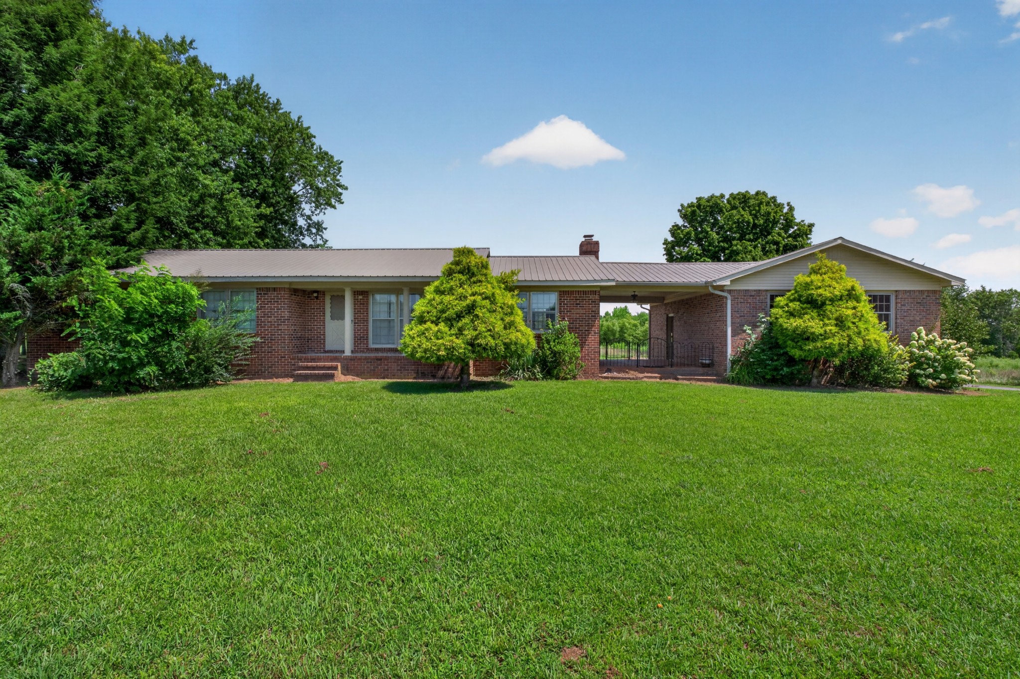687 Dan Jones Rd Property Photo 1