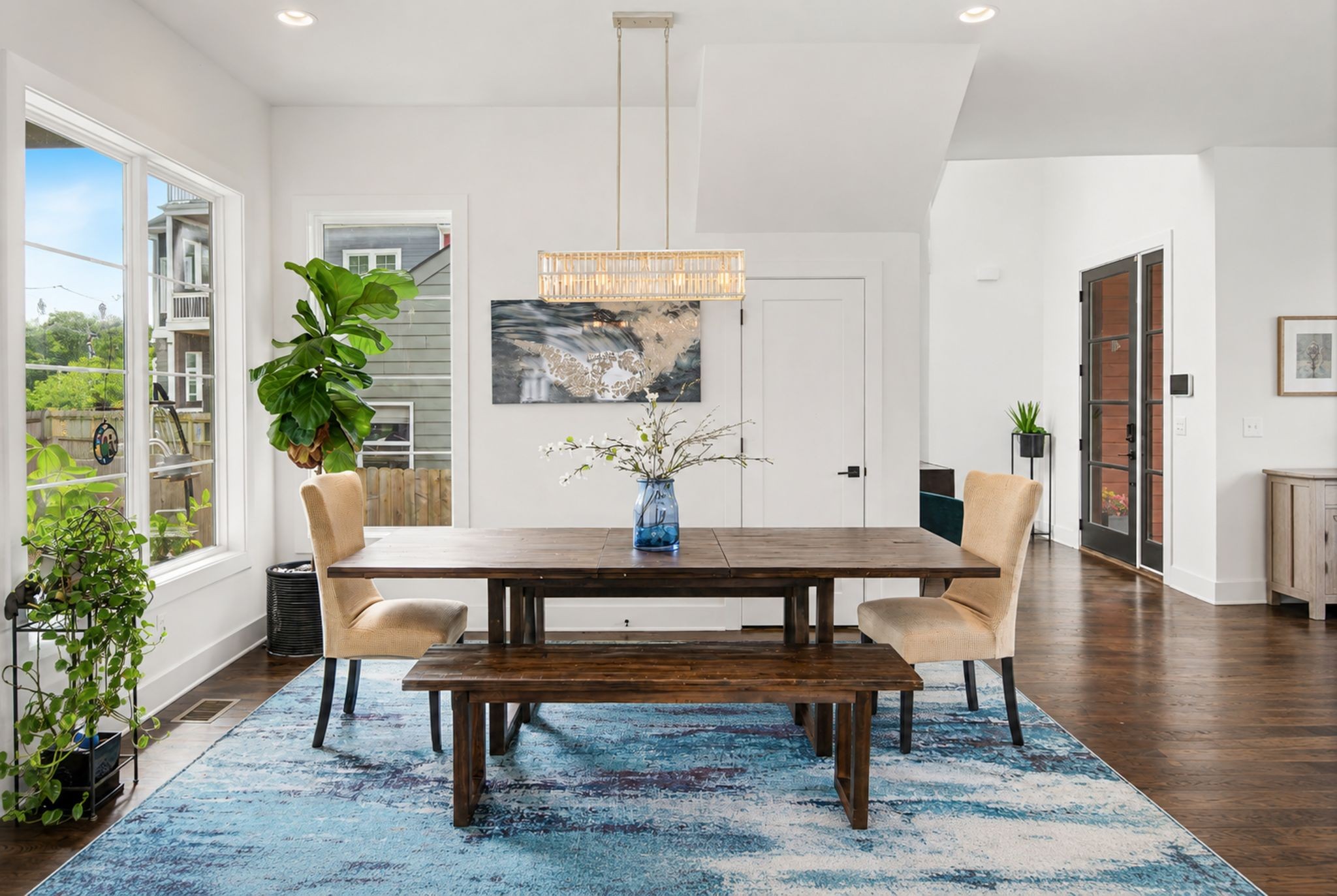 1606 10th Ave, N Property Photo 9
