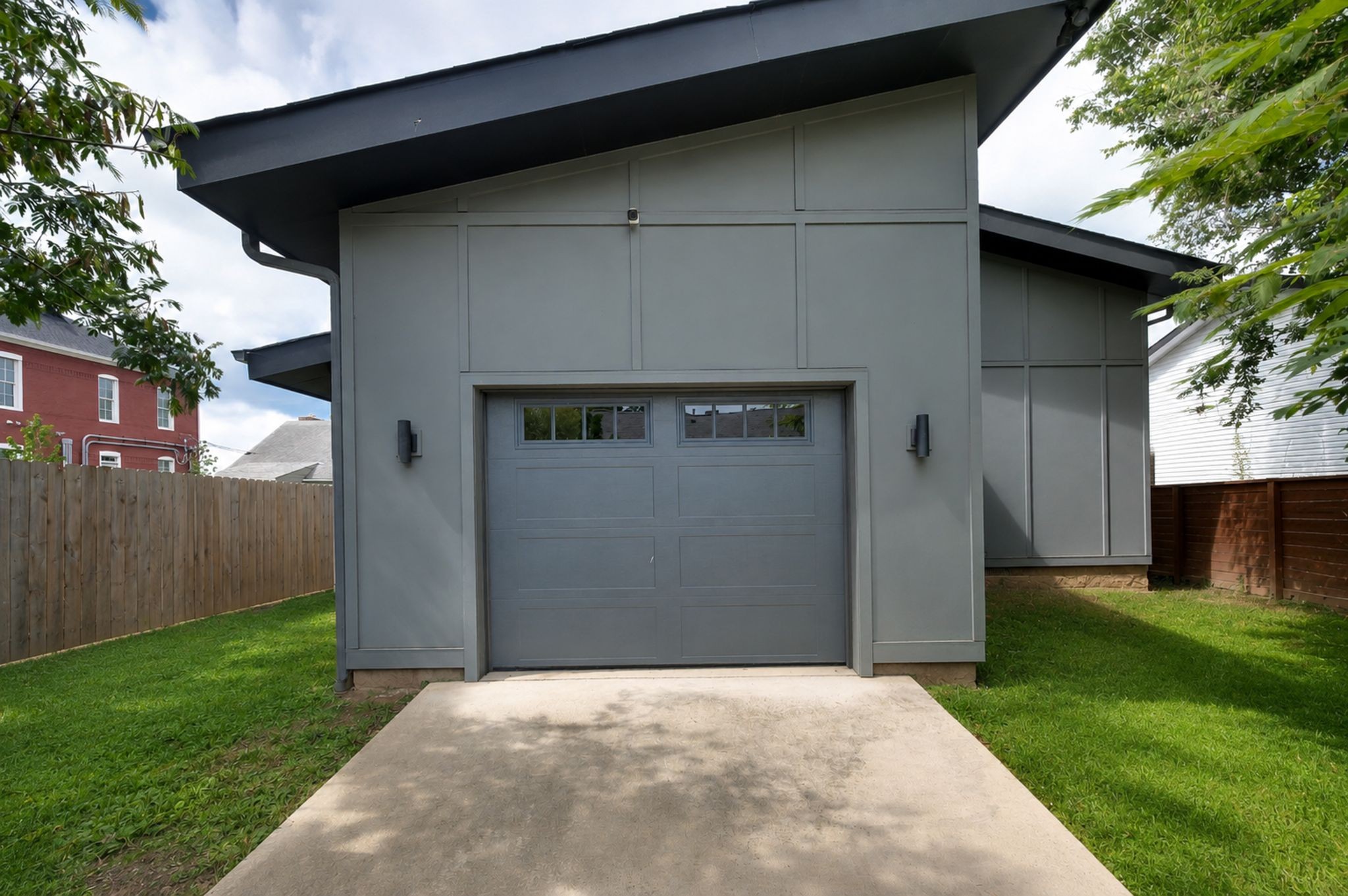 1606 10th Ave, N Property Photo 47