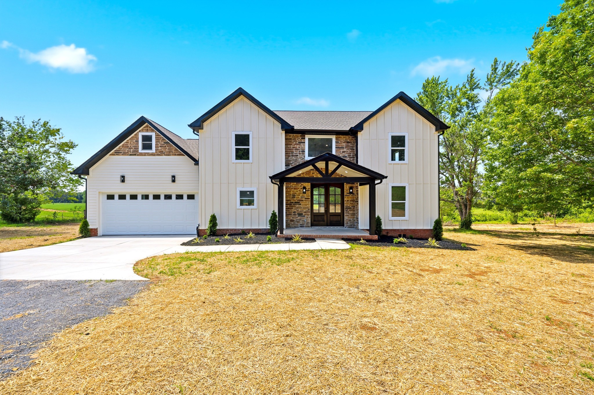 3305 Dobbins Pike Property Photo 1