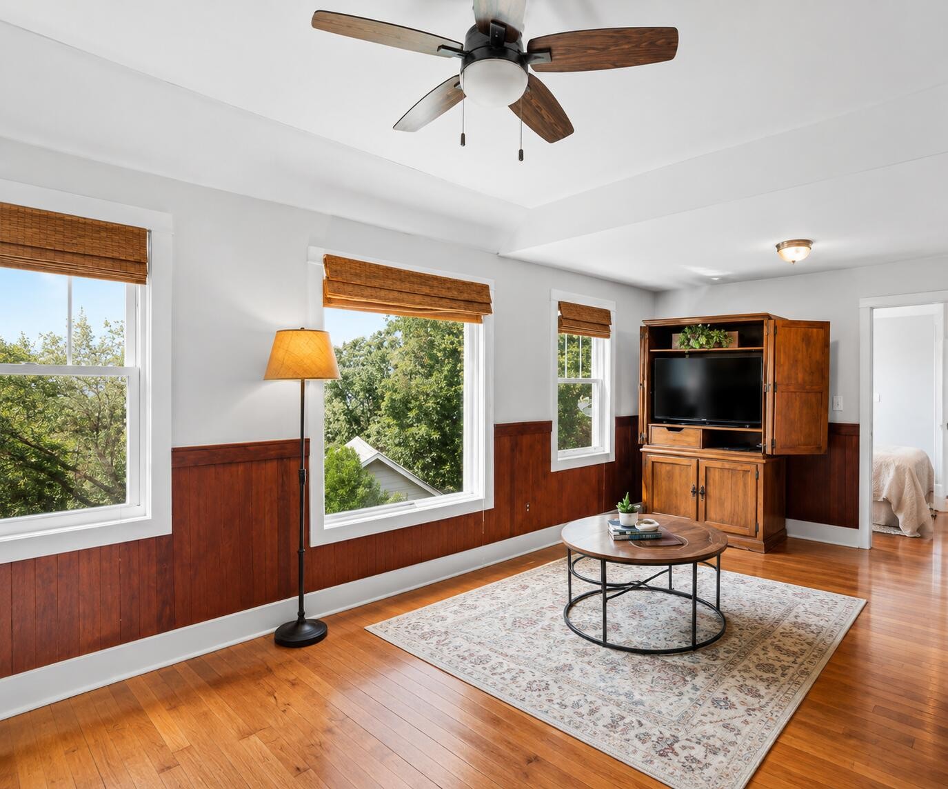 549 S Crest Road Property Photo 17