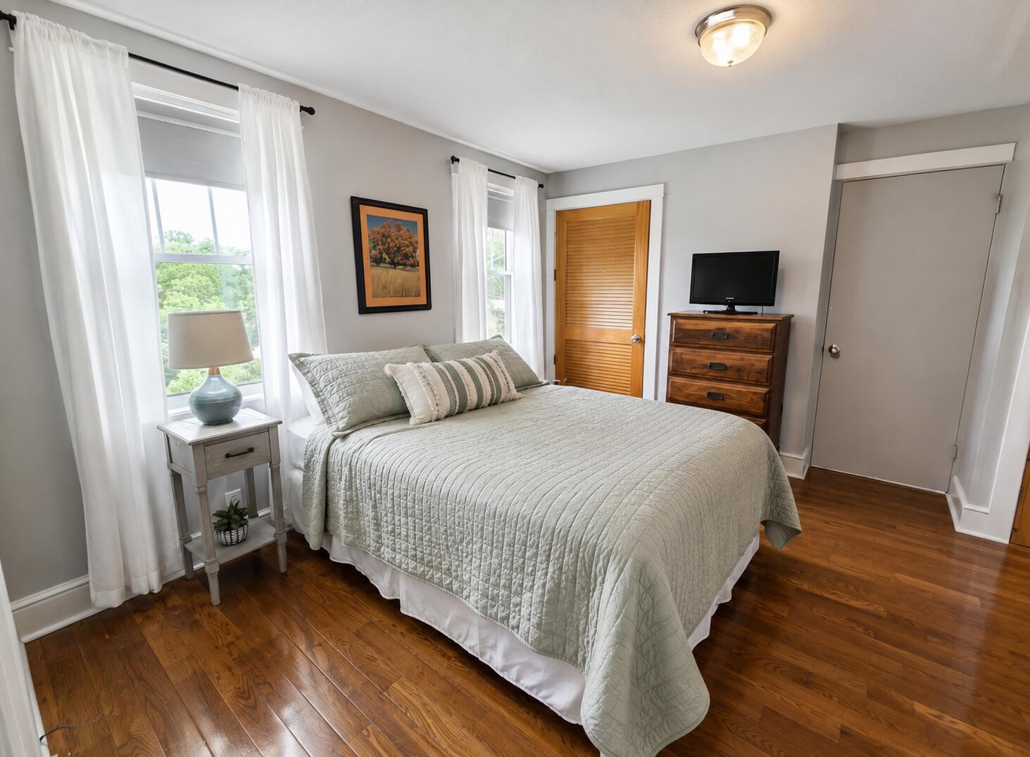 549 S Crest Road Property Photo 18