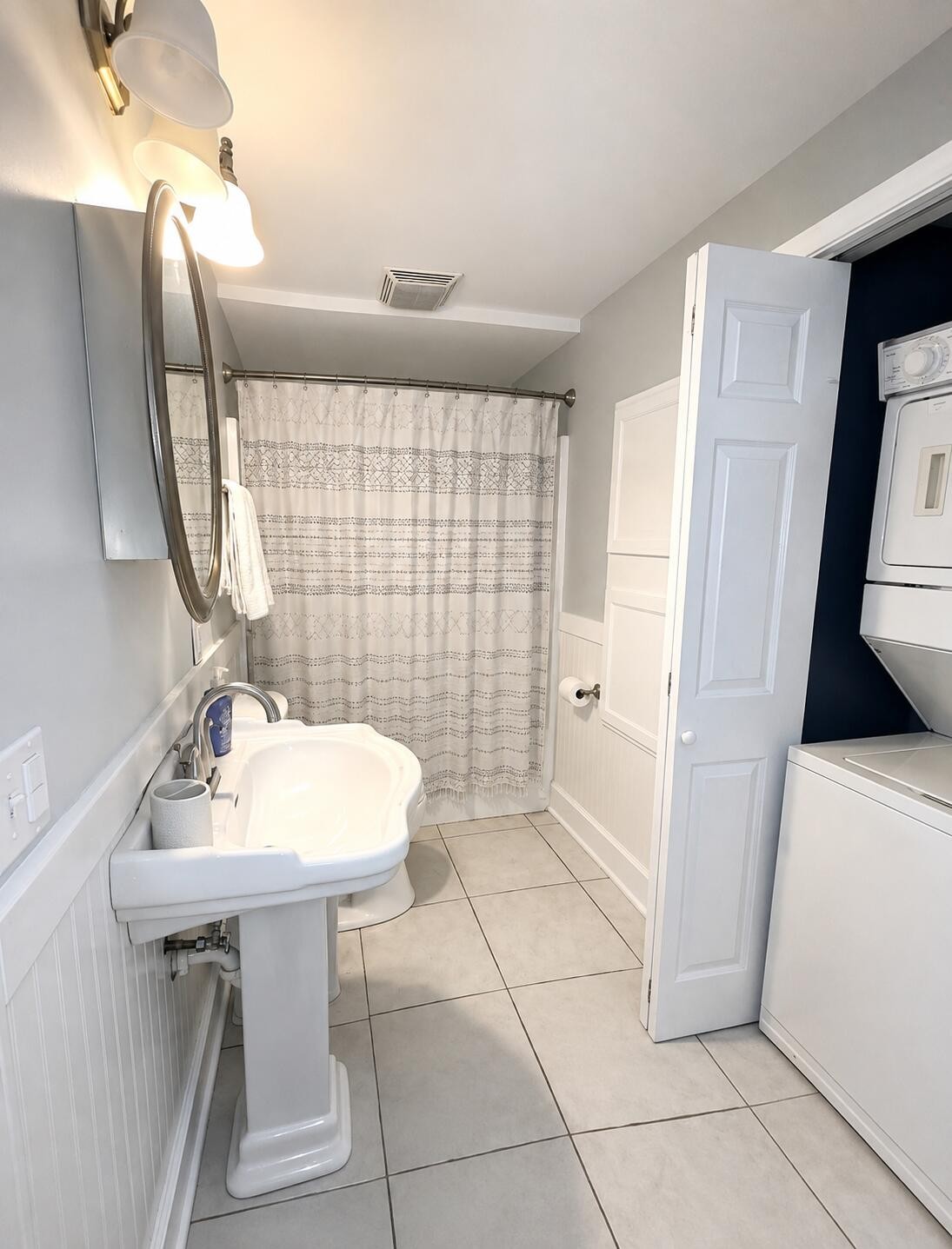 549 S Crest Road Property Photo 21