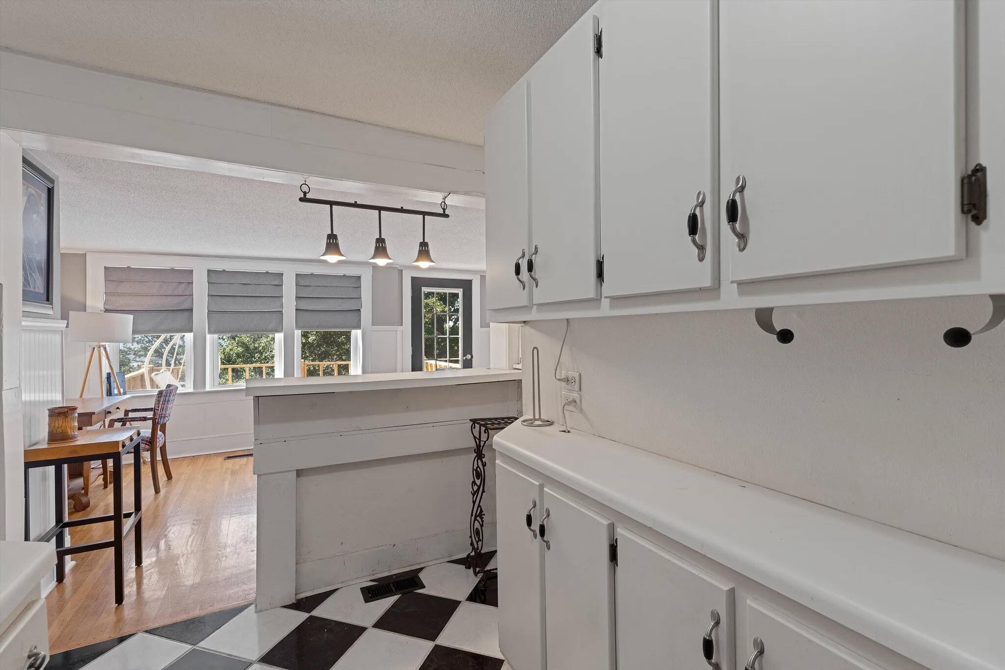 549 S Crest Road Property Photo 26