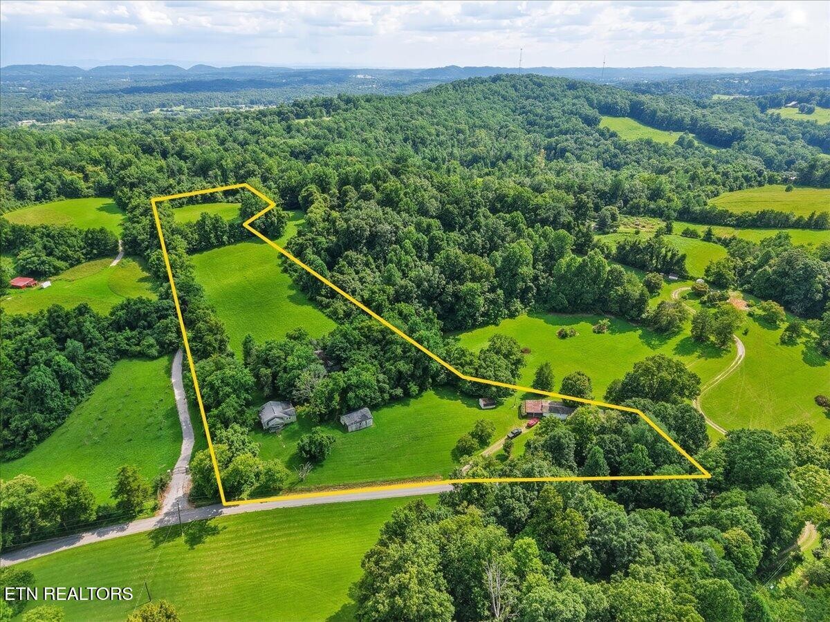 579565 Harless Rd Property Photo 1