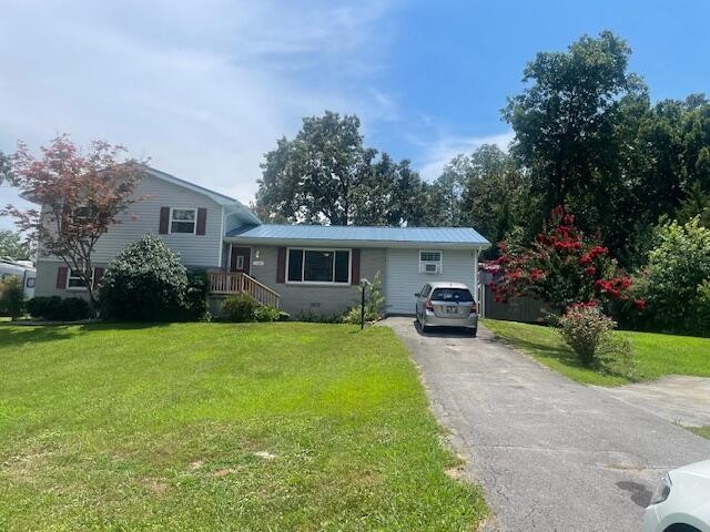 1620 Zale Drive, Se Property Photo 1