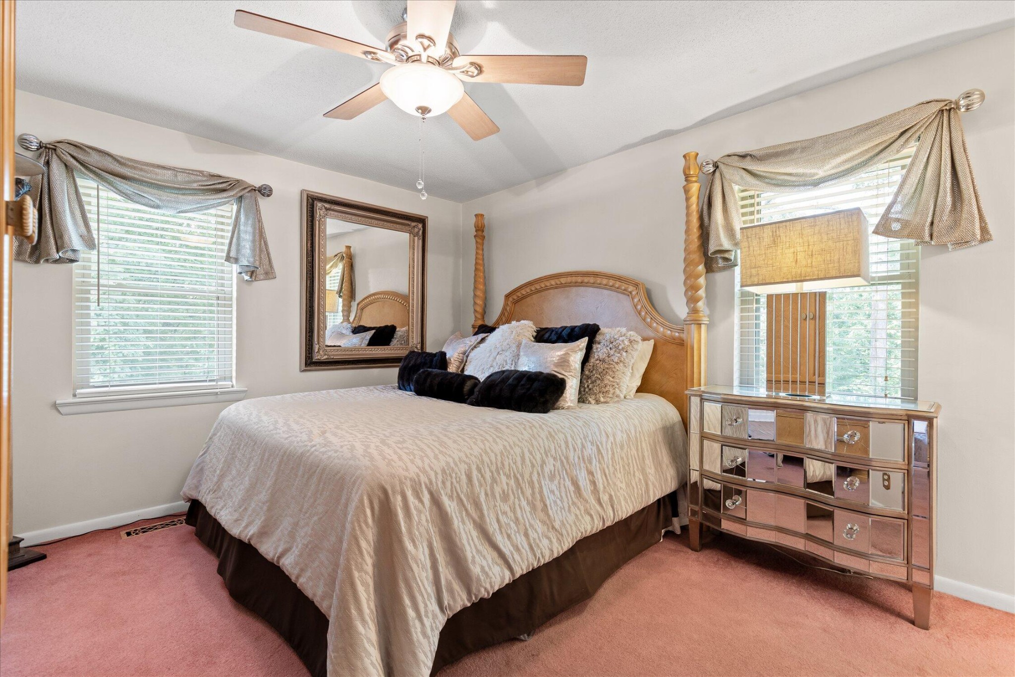 74 Kriswood Drive Property Photo 4