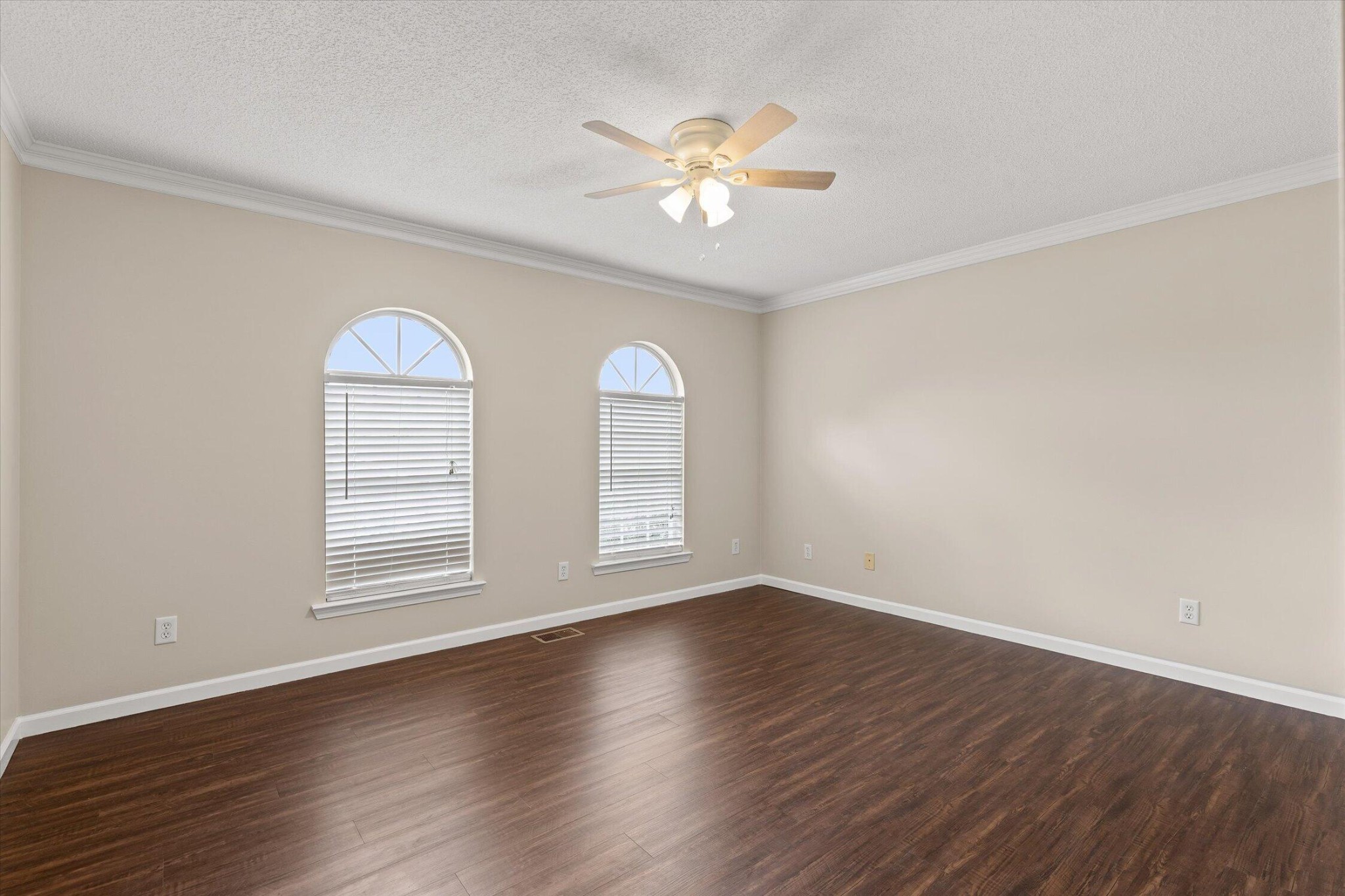 1700 Water Oak Drive Property Photo 5