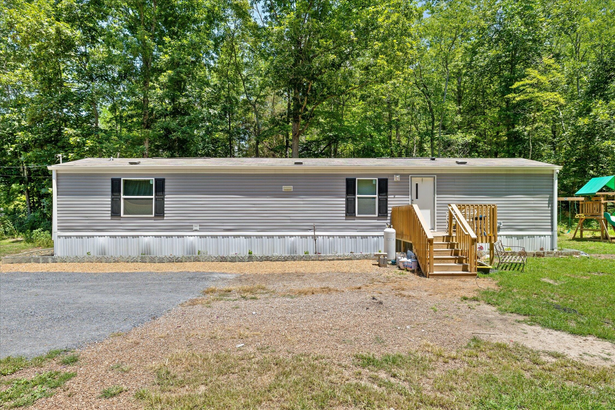 500 Riley Lane Property Photo 1