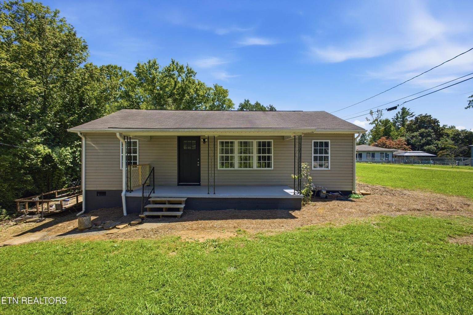 4737 Roane State Highway Property Photo 1