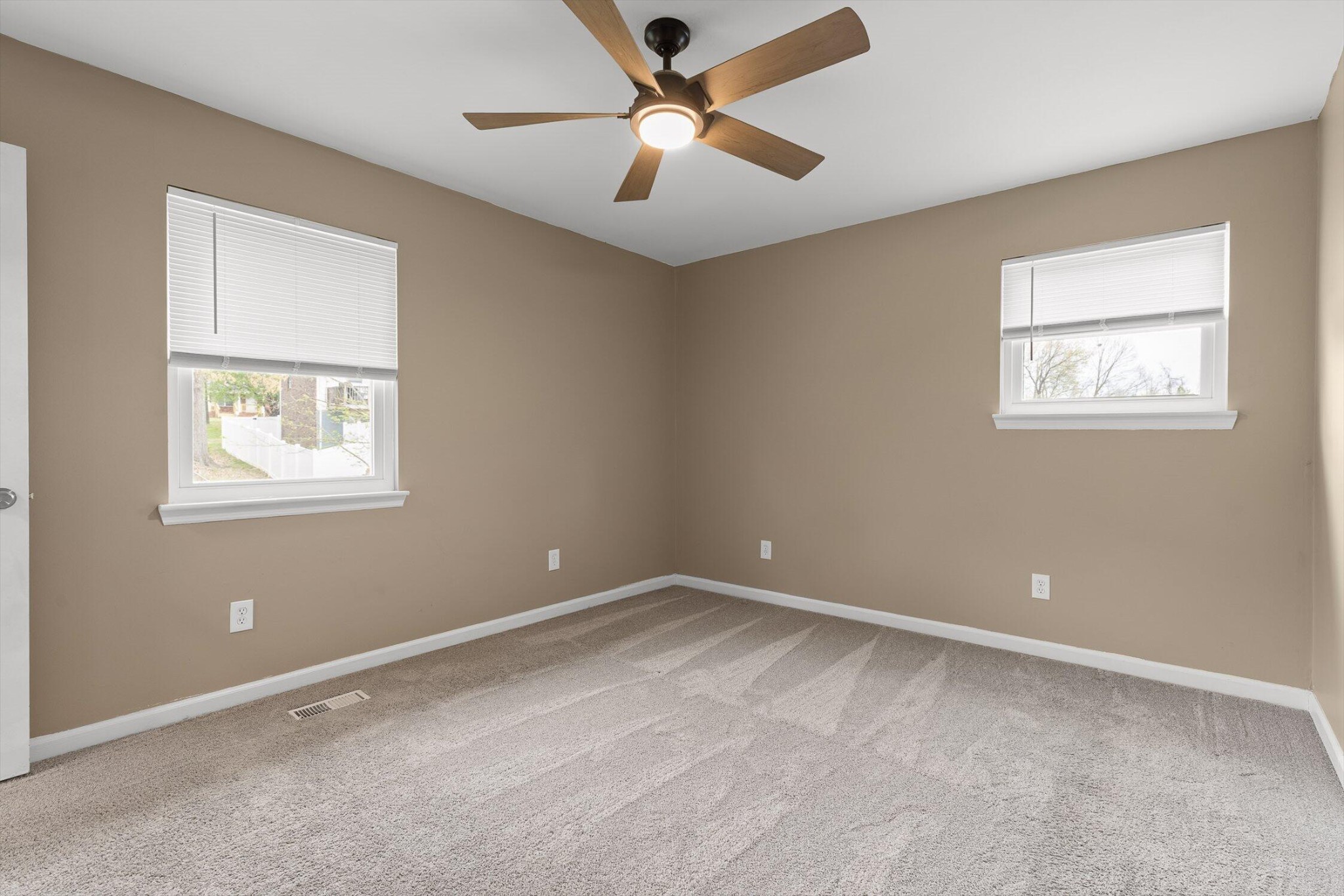 215 Battlewood Drive Property Photo 10