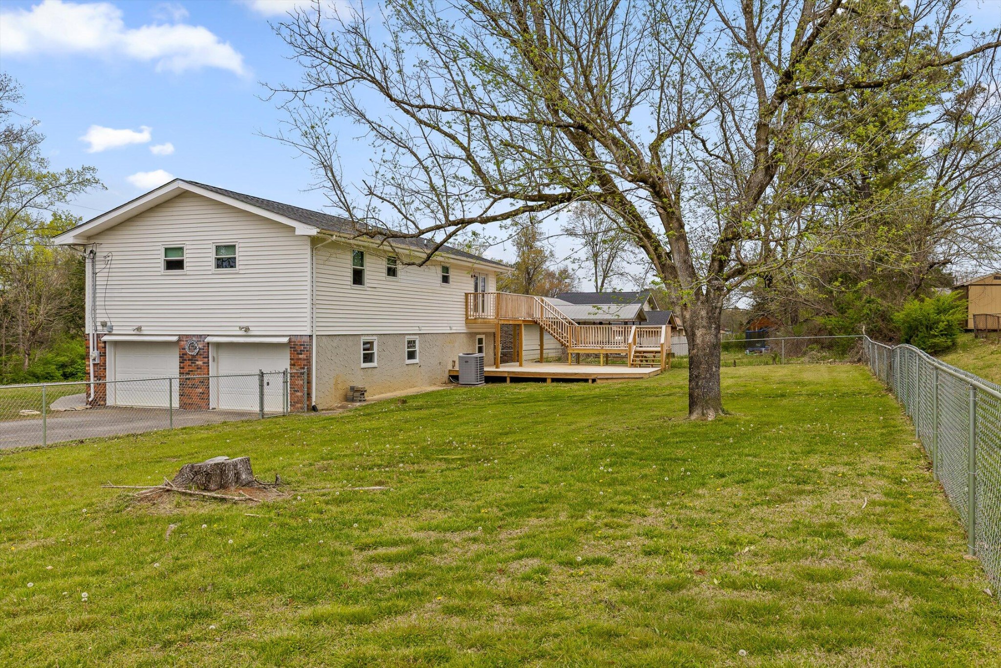 215 Battlewood Drive Property Photo 29