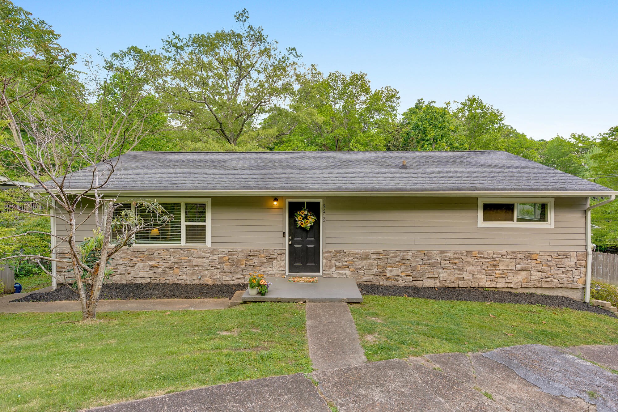 3616 Thrushwood Drive Property Photo 1