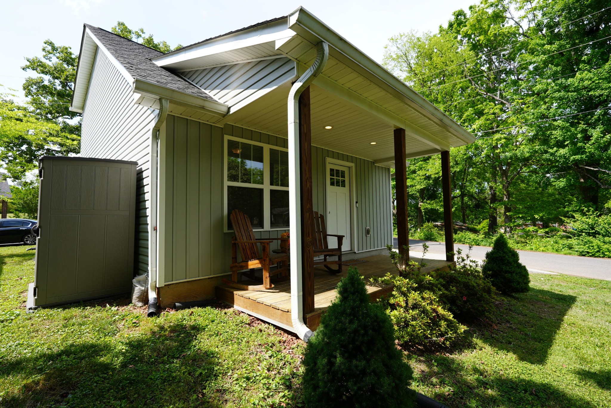 411 Barpen Street, Nw Property Photo 1