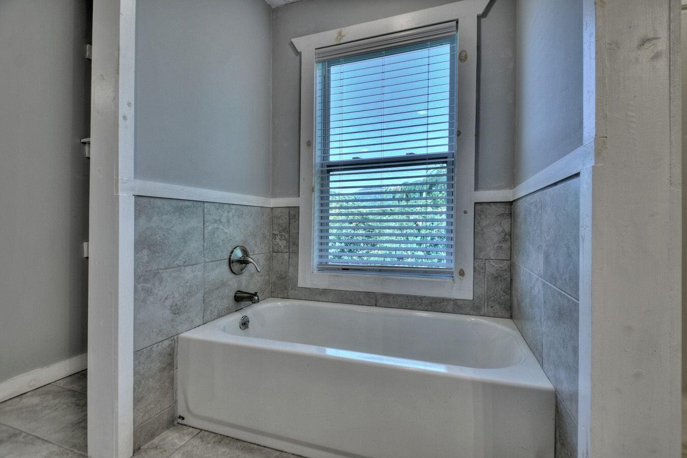 3892 Highway 68 Property Photo 17