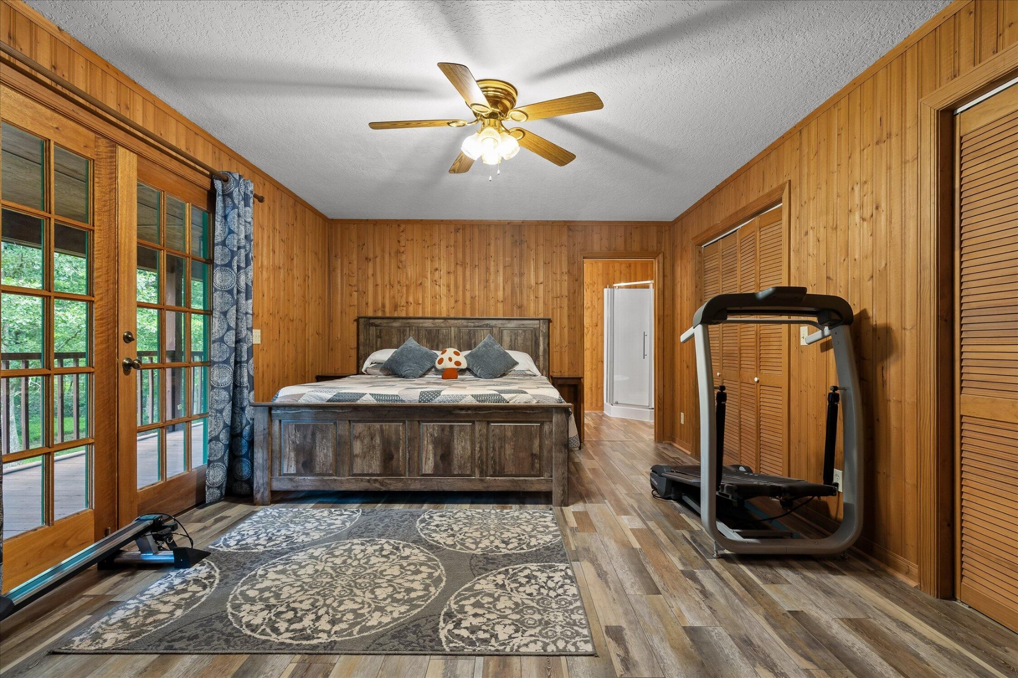 927 Casey Road Property Photo 4