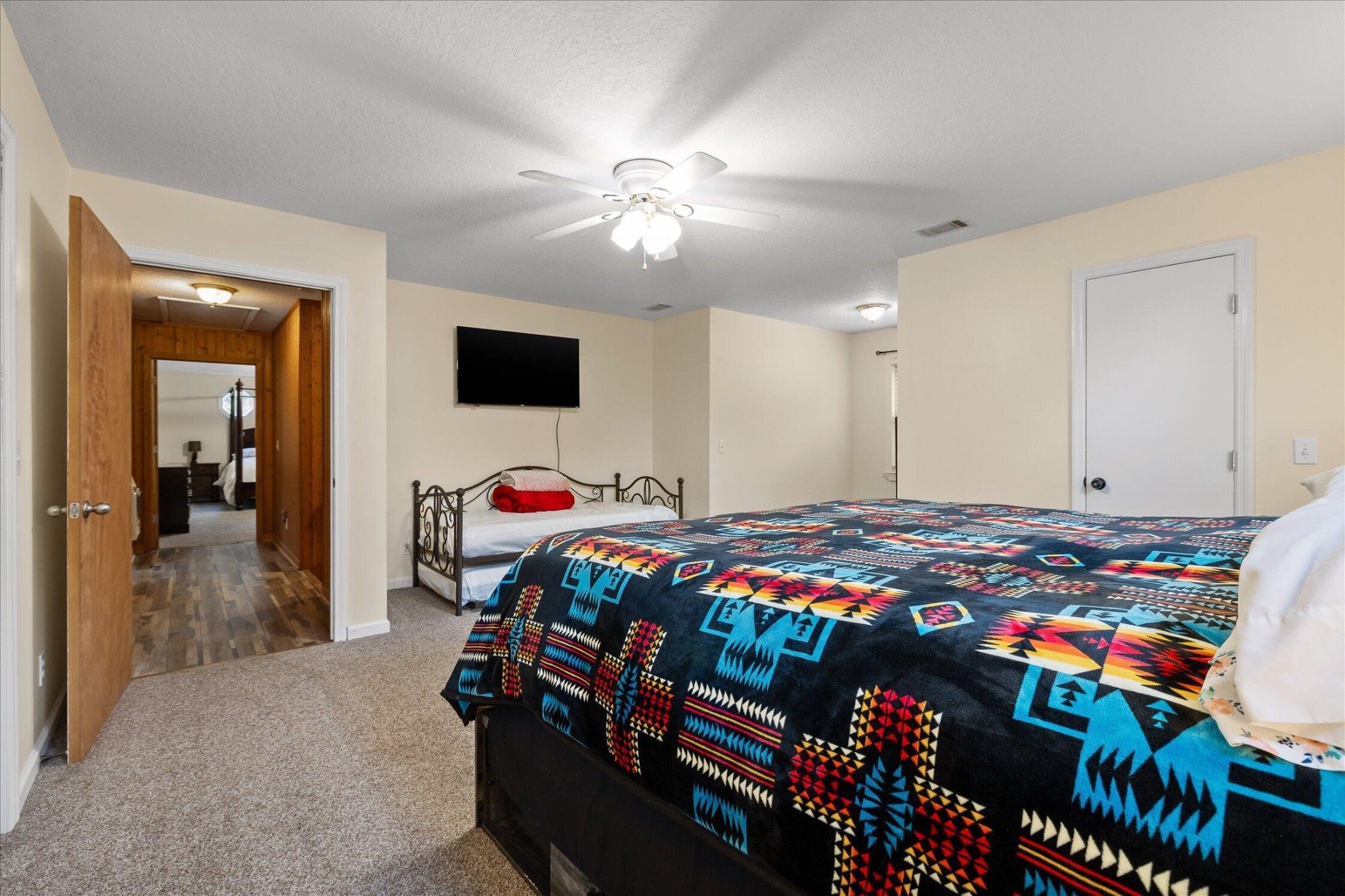 927 Casey Road Property Photo 27