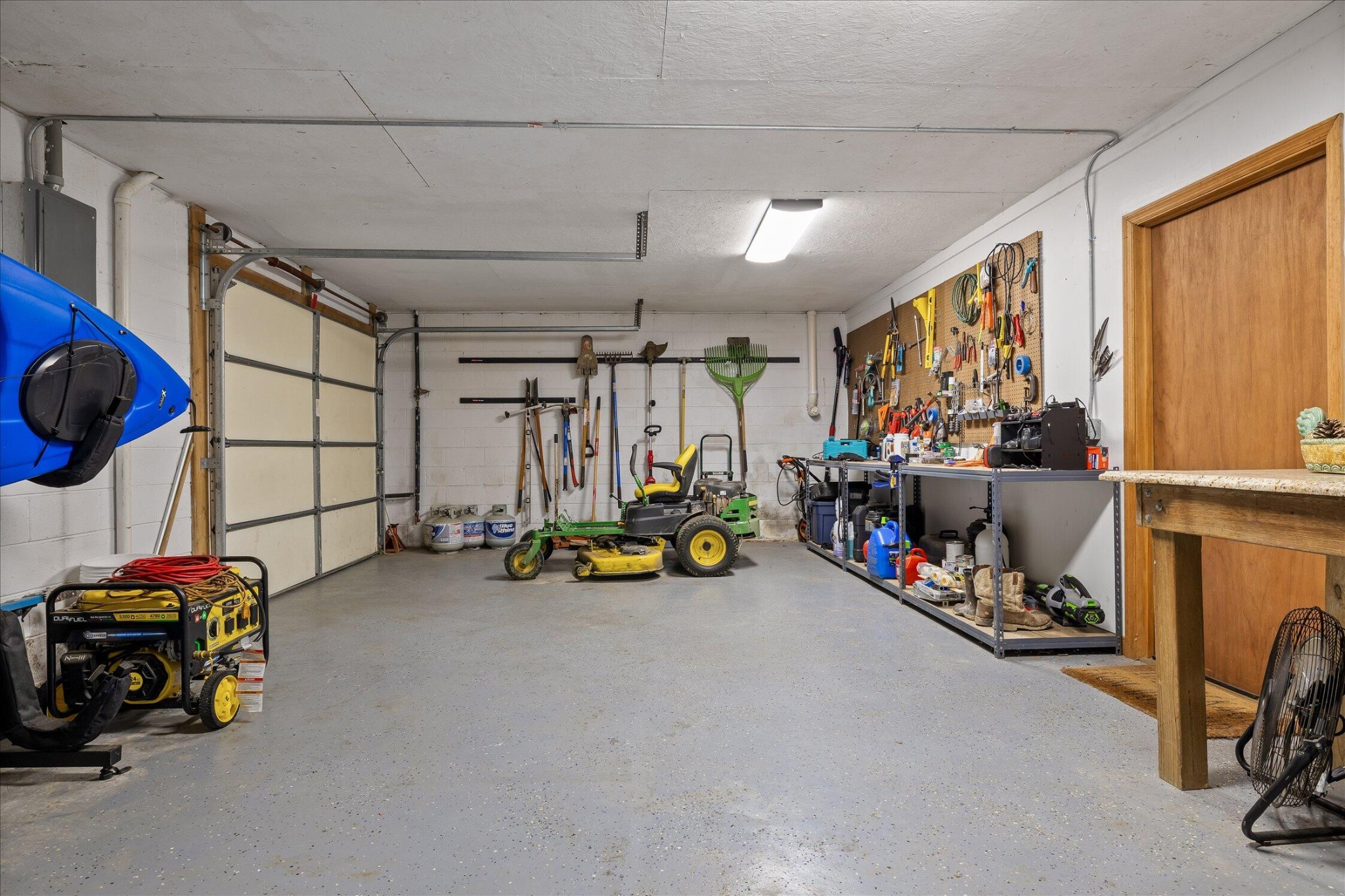 927 Casey Road Property Photo 34