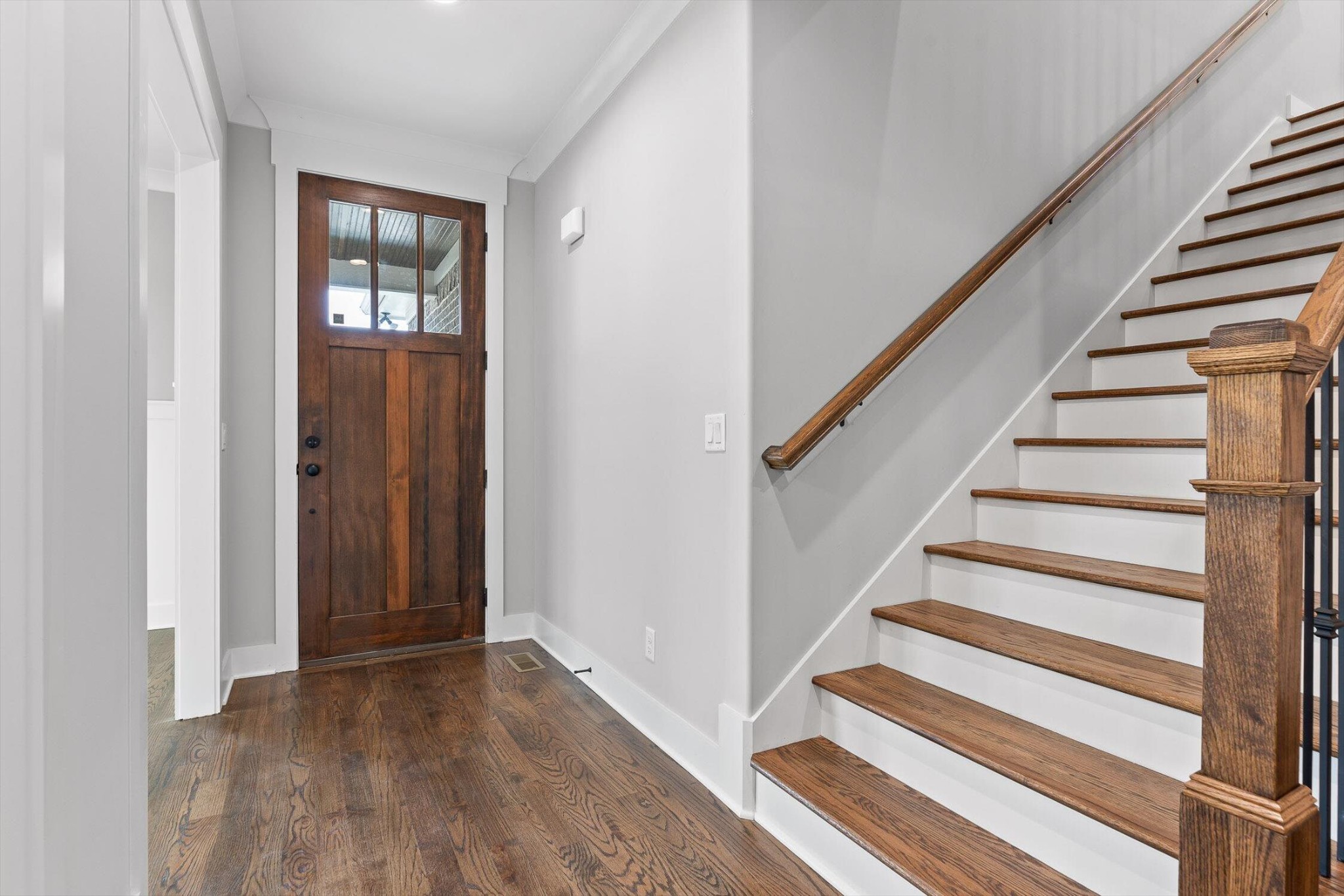 4053 Barnsley Loop Property Photo 4
