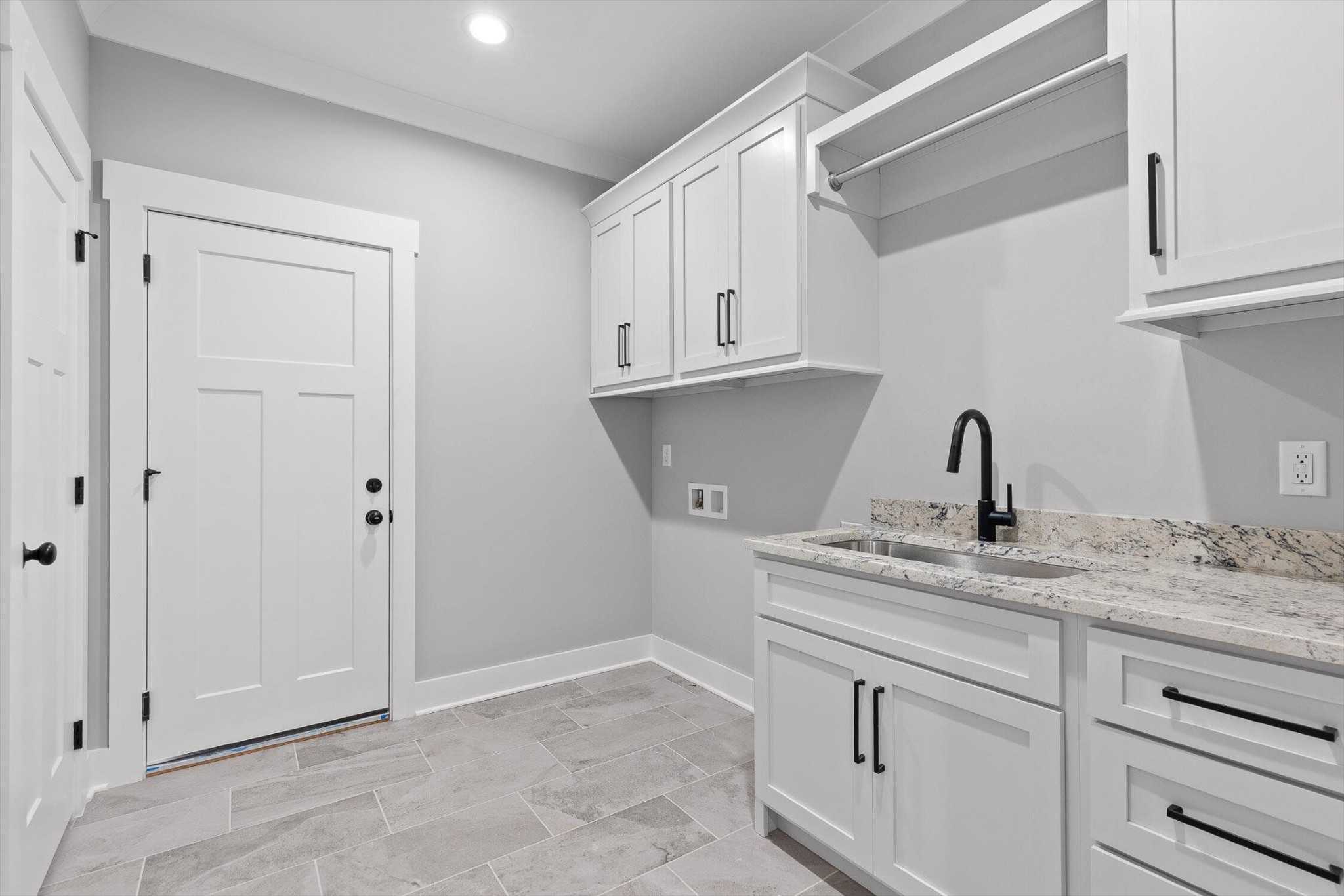 4053 Barnsley Loop Property Photo 24