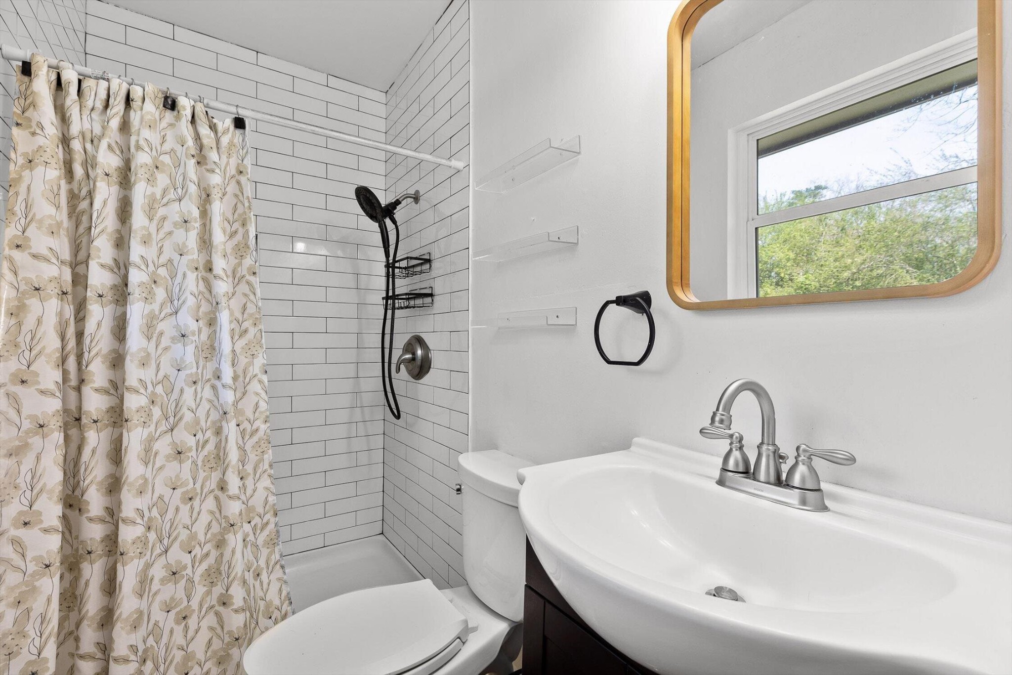 109 Rolling Ridge Drive Property Photo 14