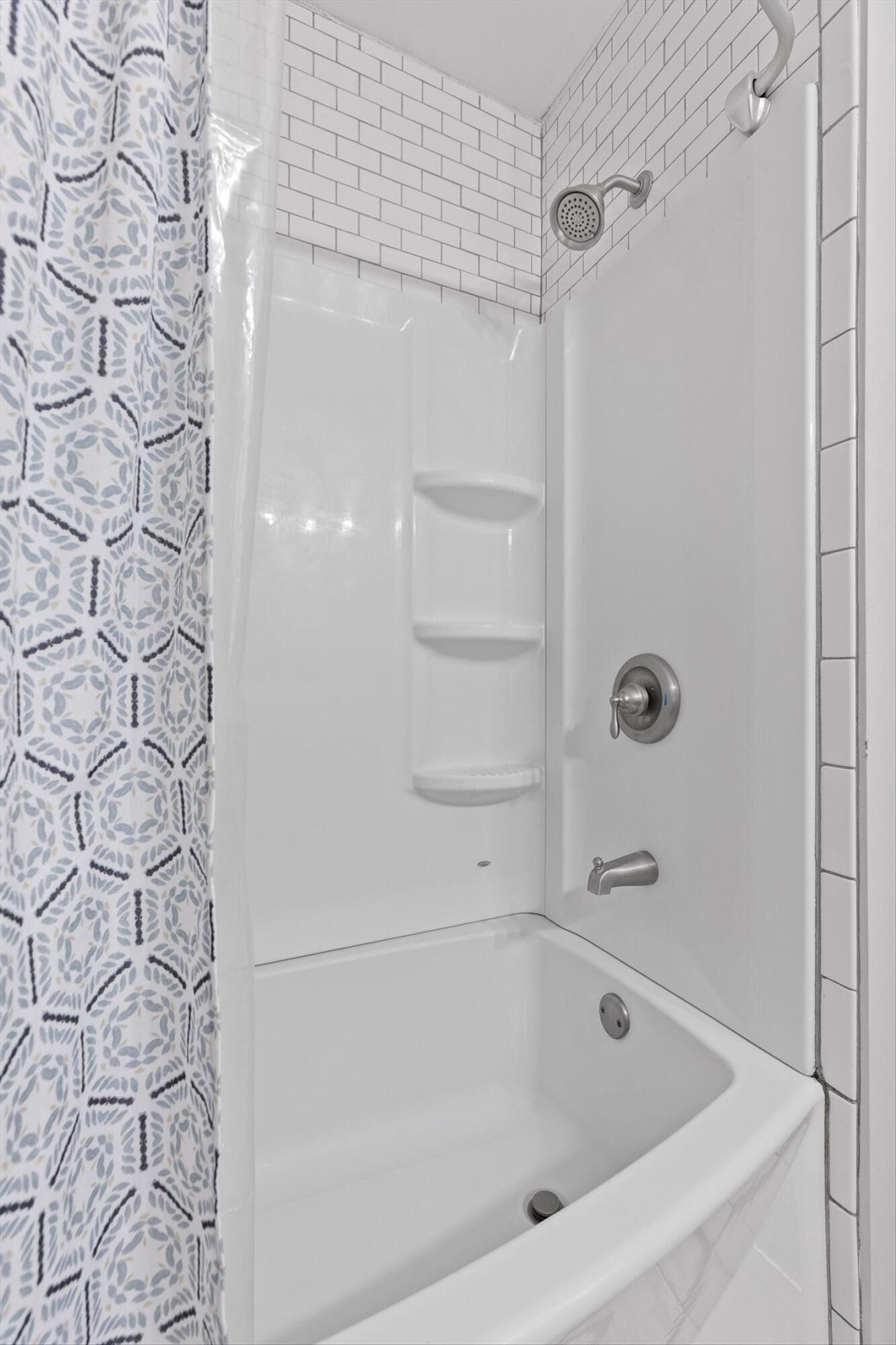 109 Rolling Ridge Drive Property Photo 18