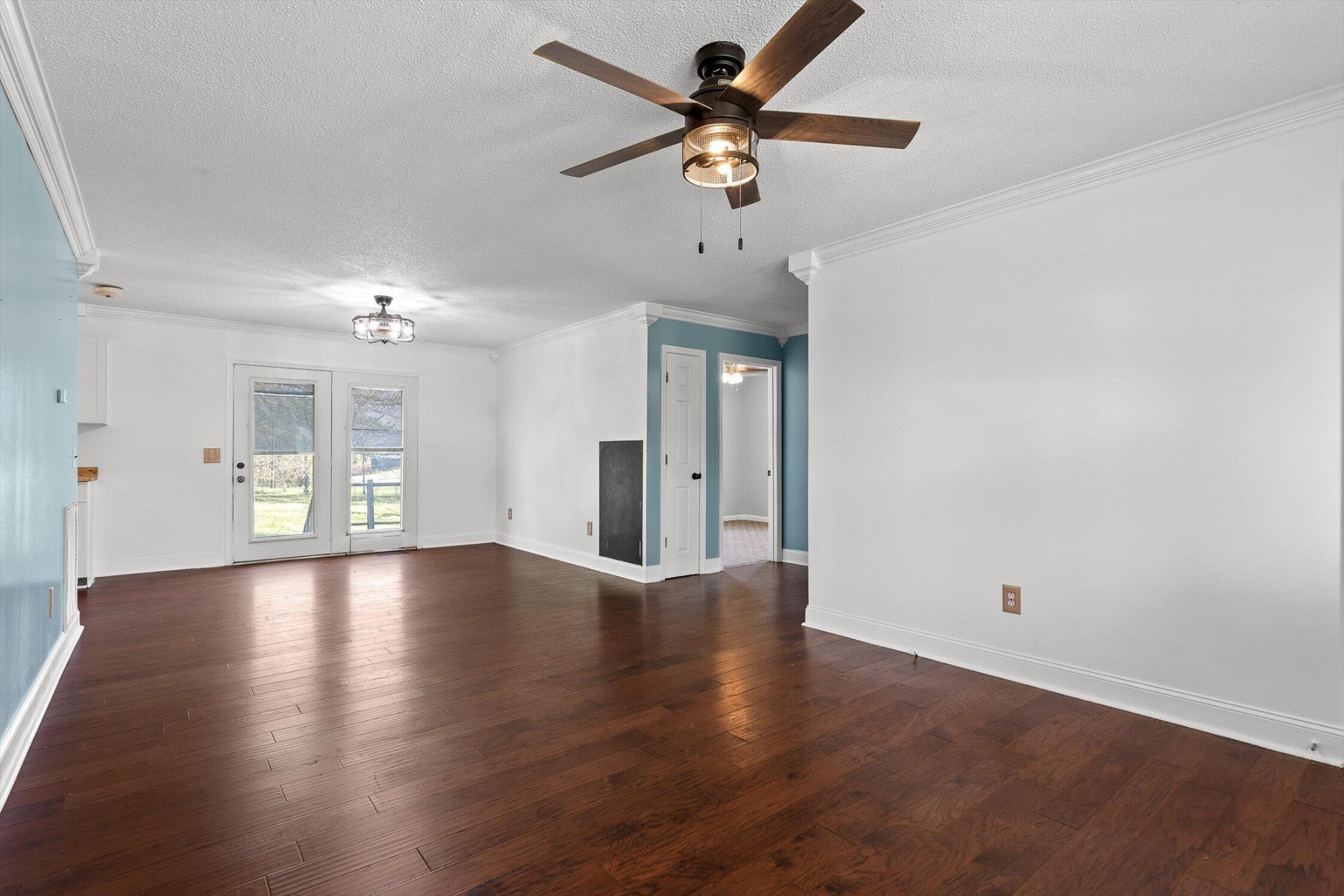 70 Pinoak Road Property Photo 8