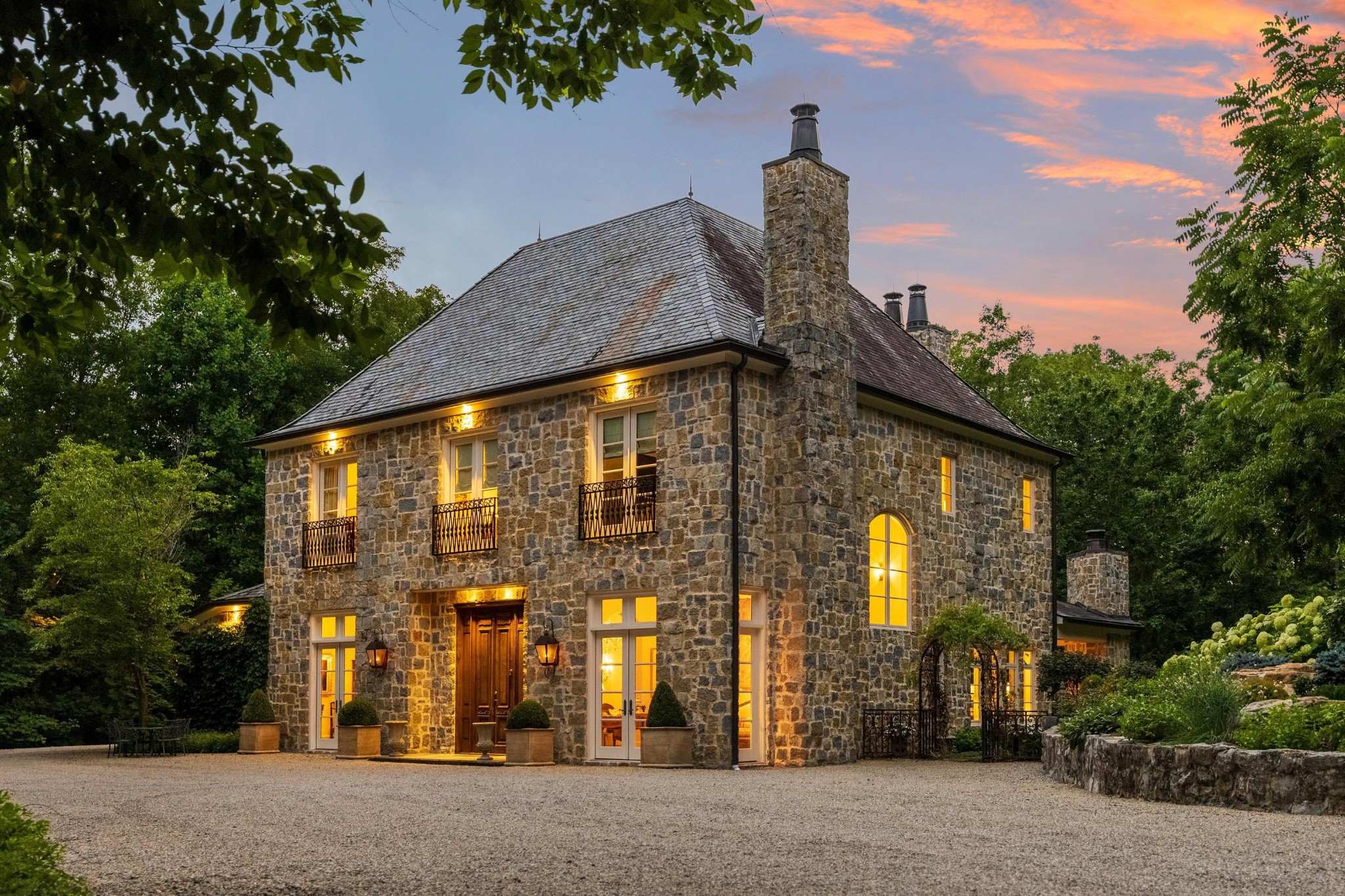175 Litchfield Lane, NW