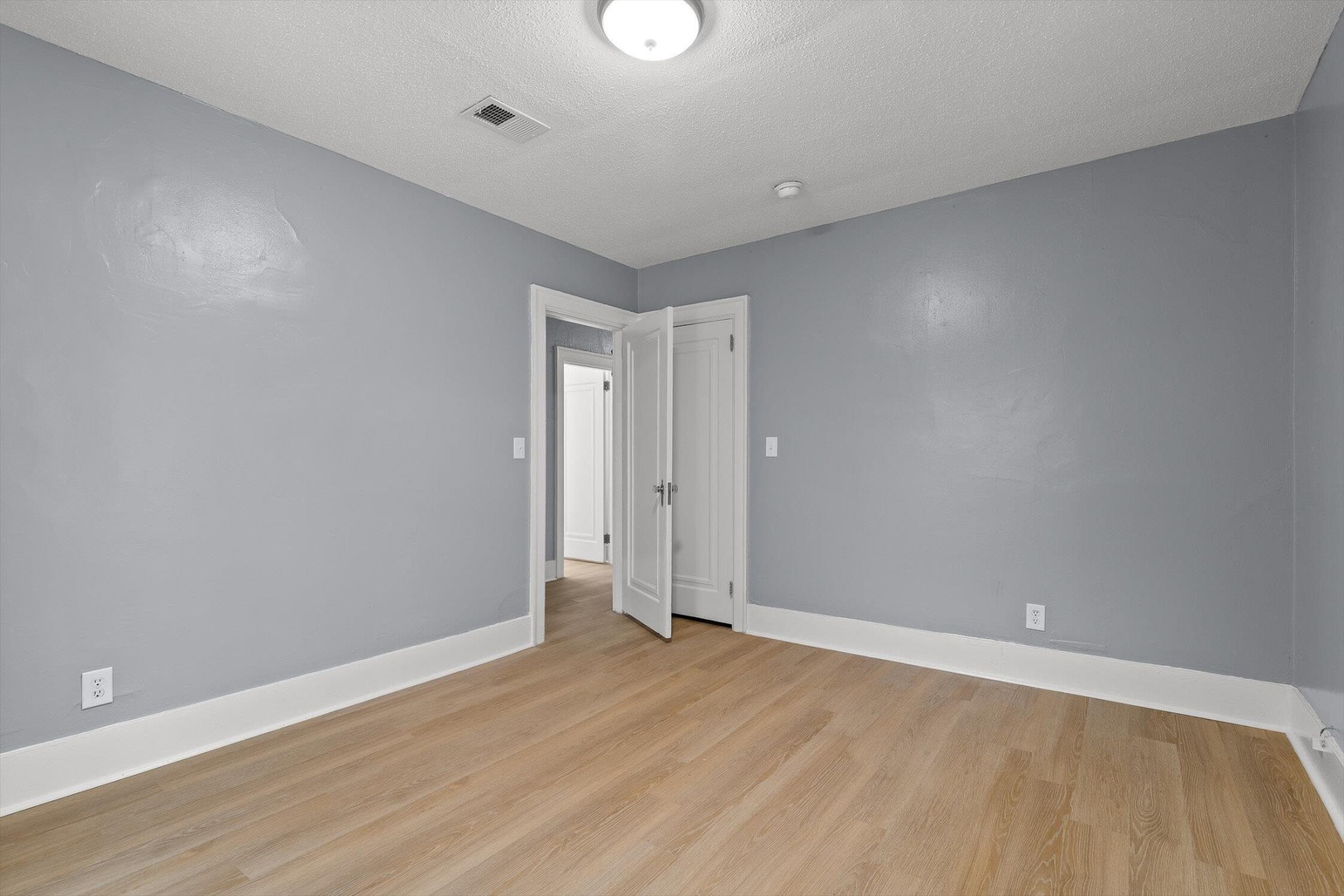 123 S Moore Road Property Photo 16