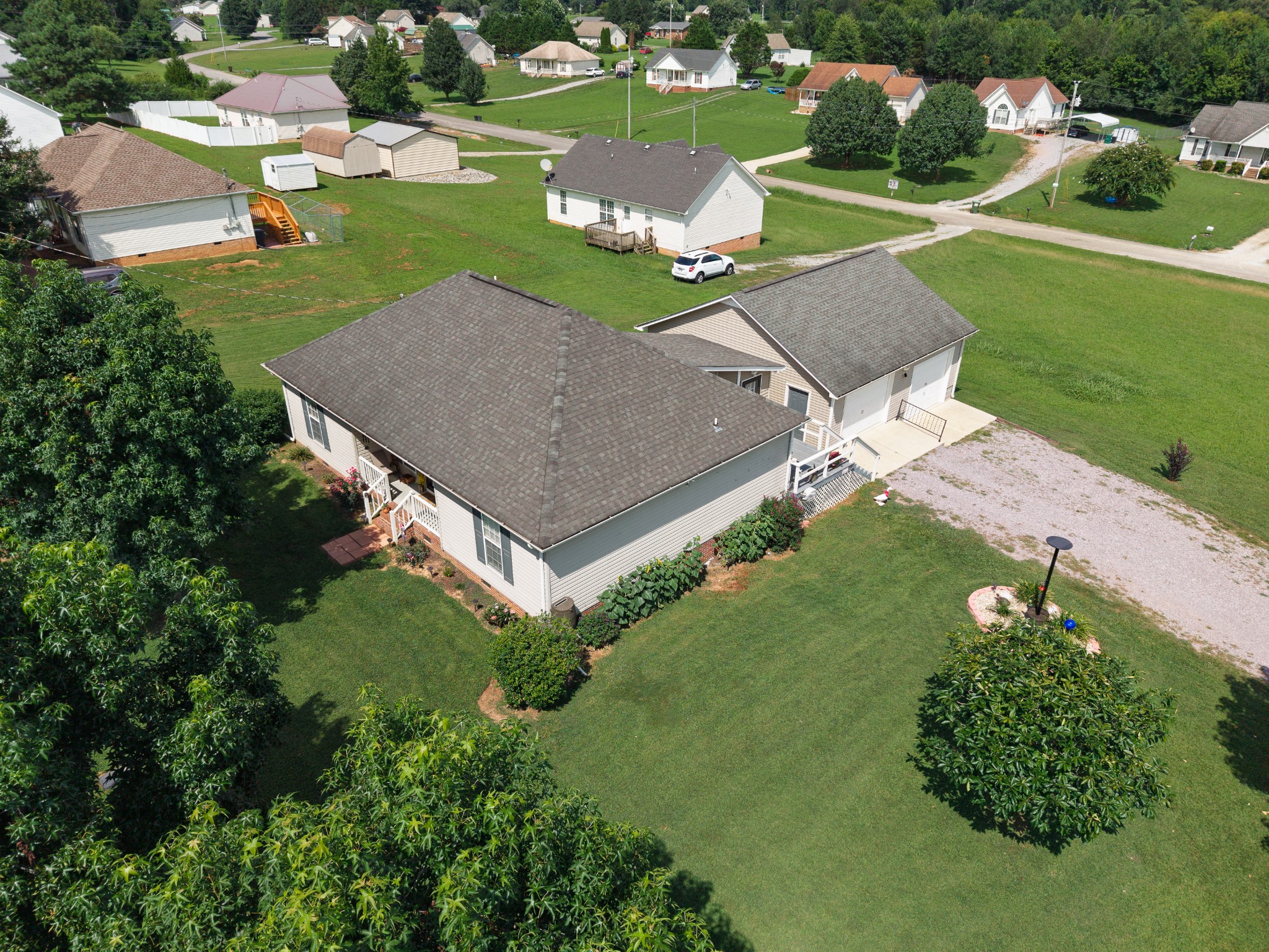 27 Ridgeline Dr Property Photo 1