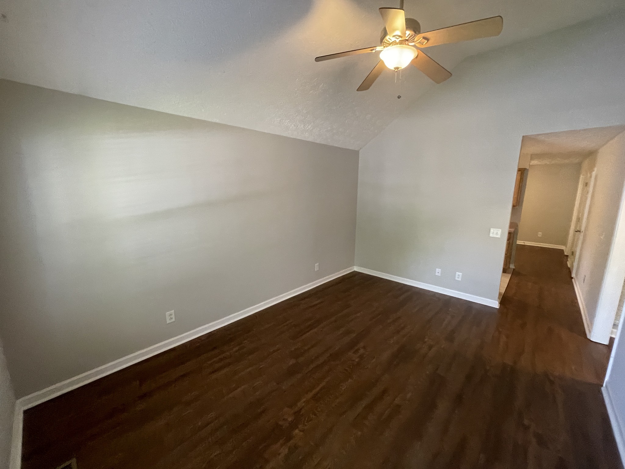 2209 Albion St Property Photo 2