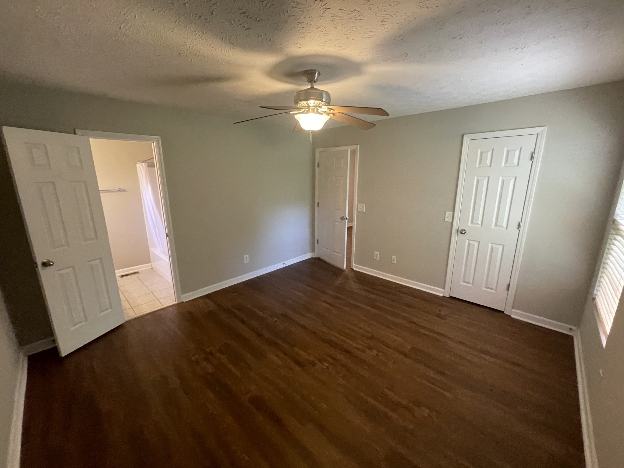2209 Albion St Property Photo 7